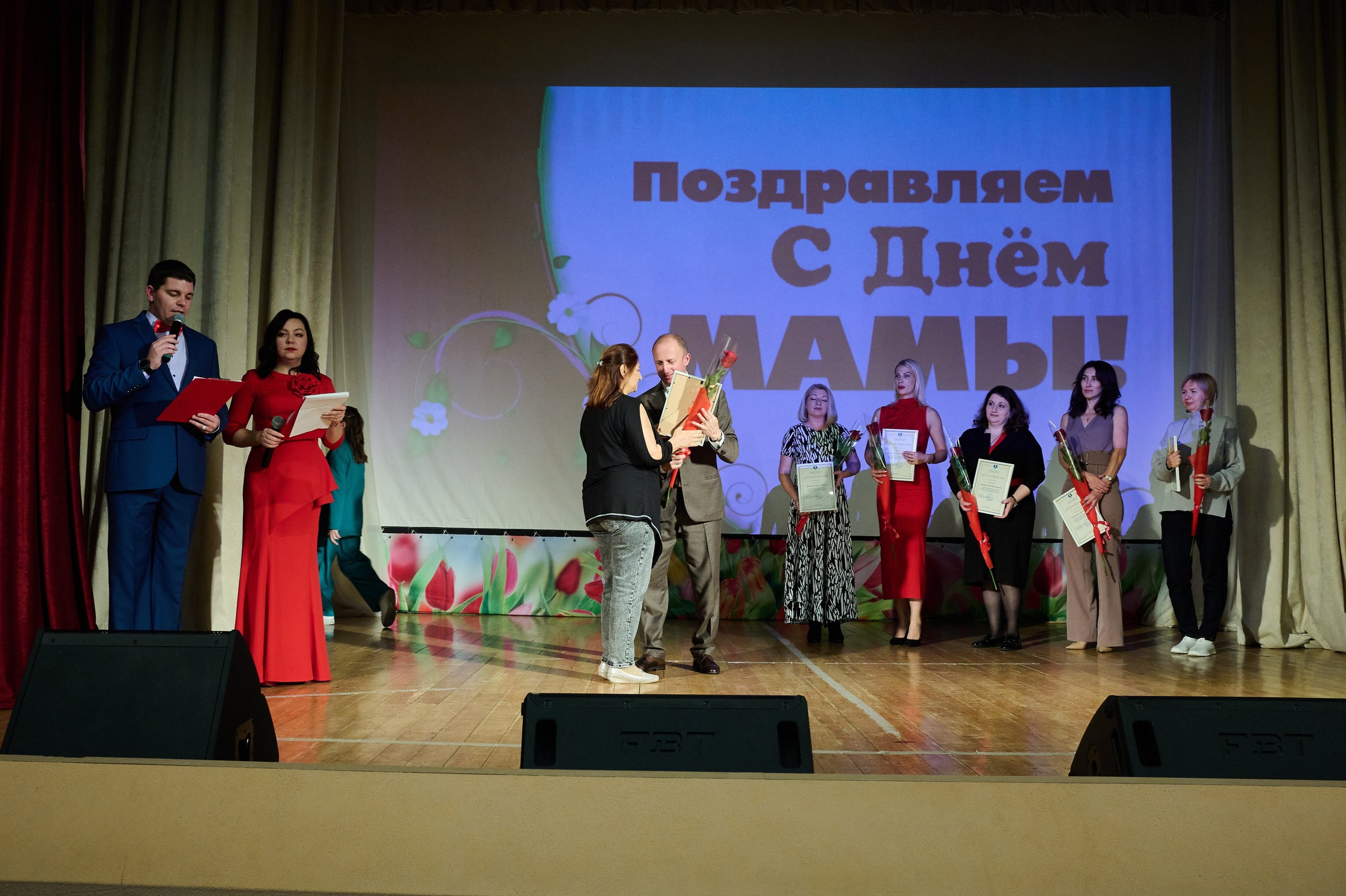 День матери Кабардинка. Жизнь курорта Кабардинка в фотографиях