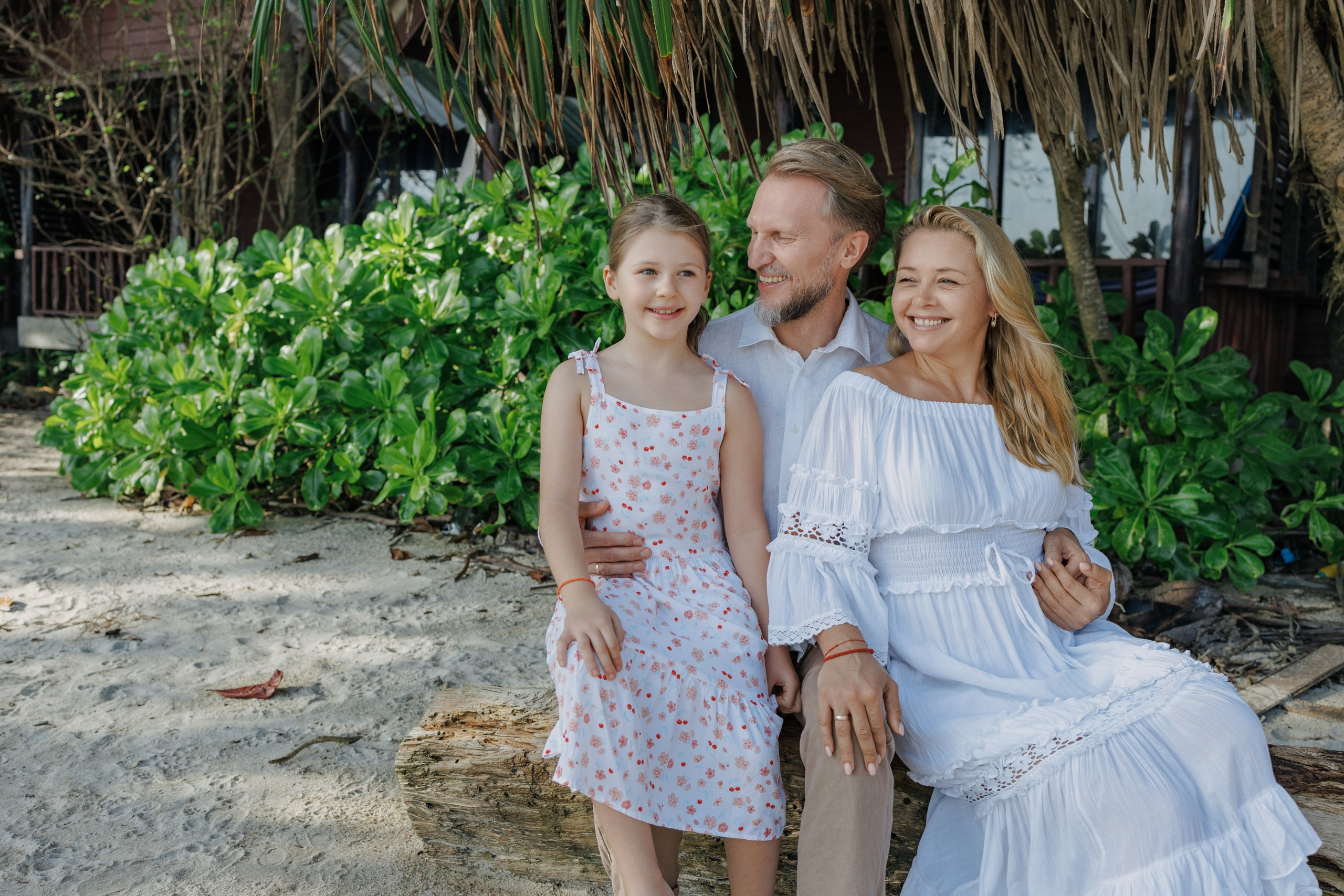 Family photoshoots in Bangkok, Thailand. Fedor Lemeshko — Destination Wedding and Family Lifestyle photographer