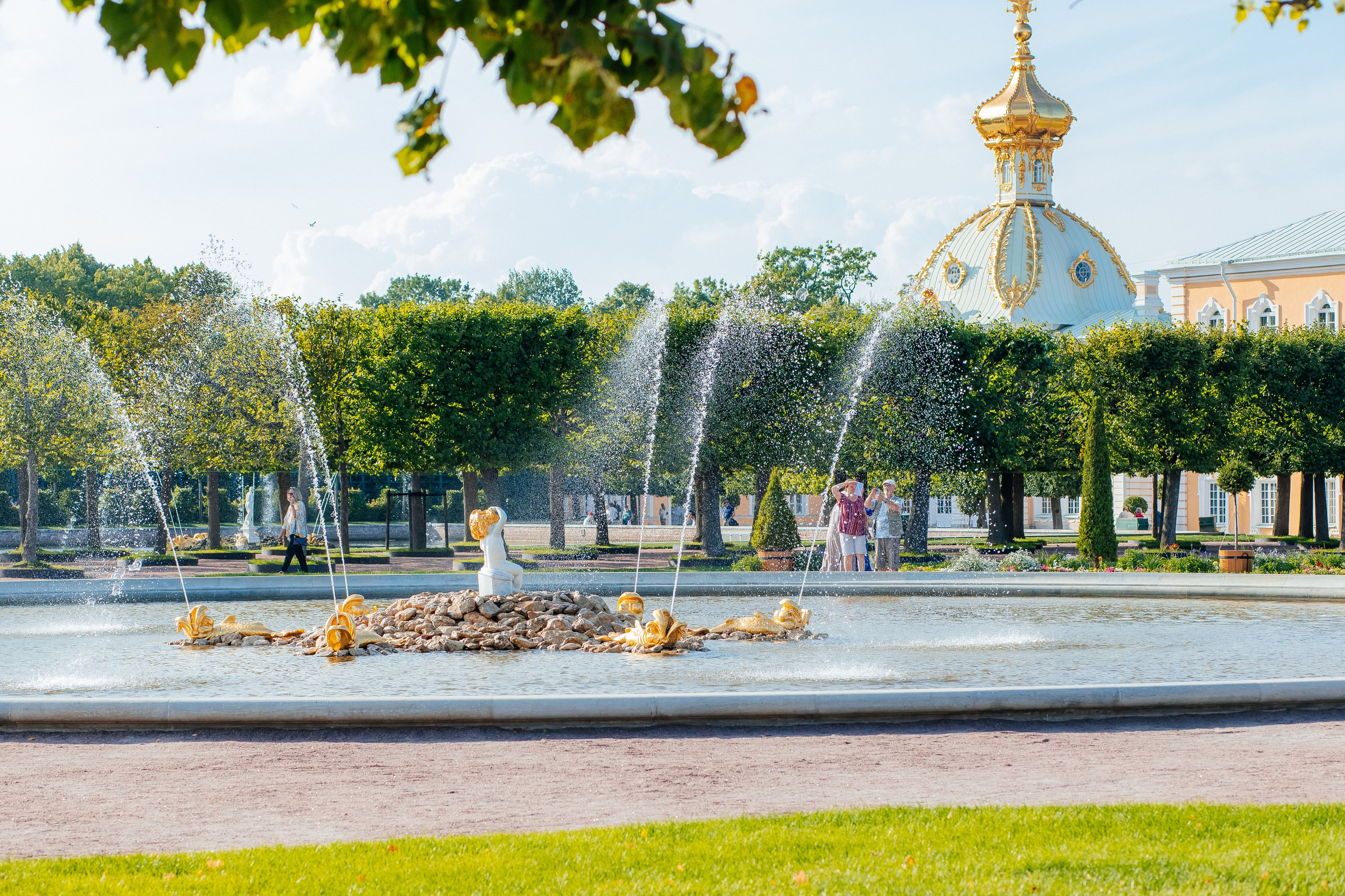 ФОТОСЕССИЯ В ПЕТЕРГОФЕ. ГДЕ СНИМАТЬ В ПЕТЕРГОФЕ