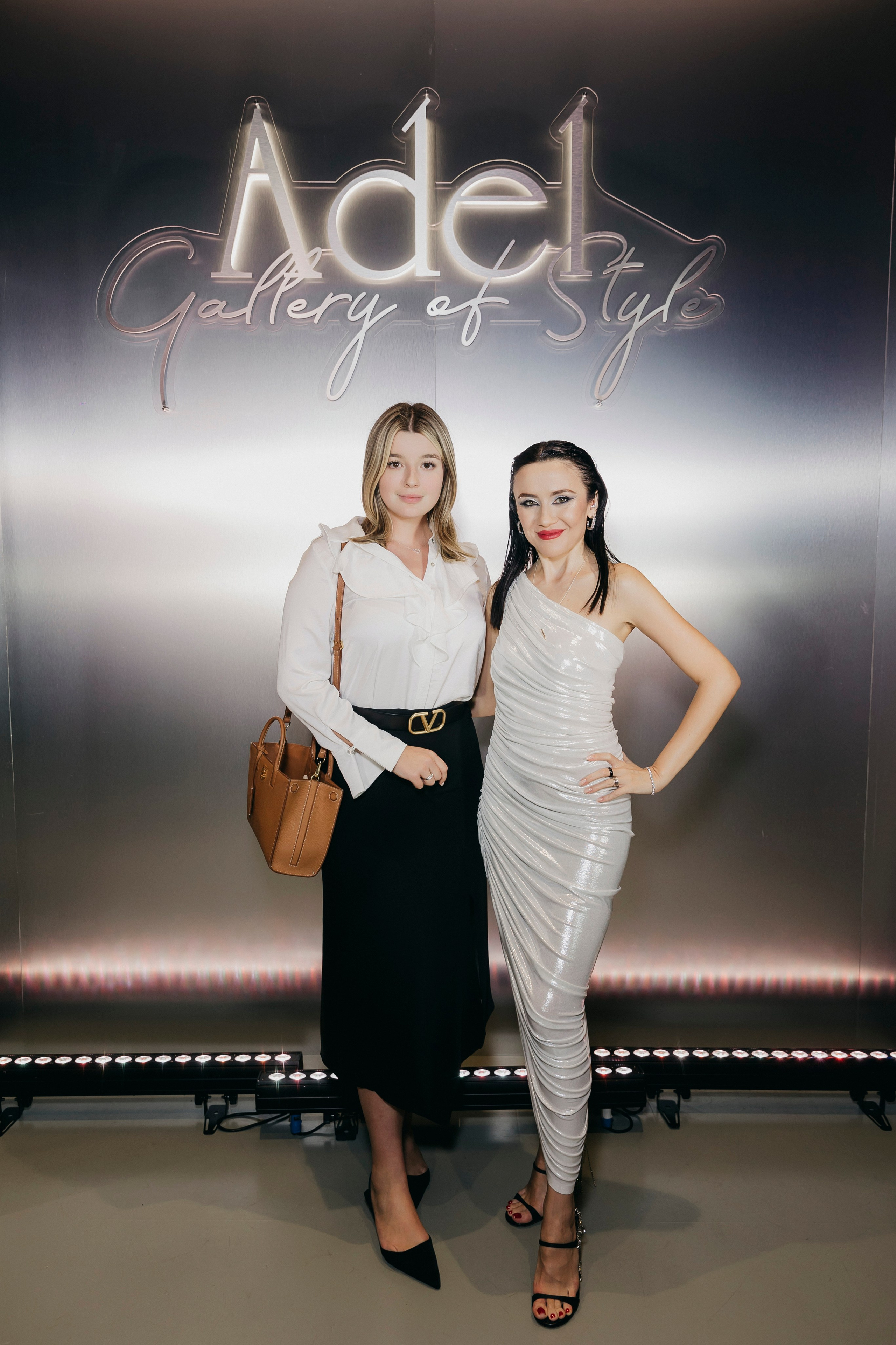 День открытых дверей Галереи Стиля Адель Бикуловой. «Птичка на проводе»: информационный портал в Москве