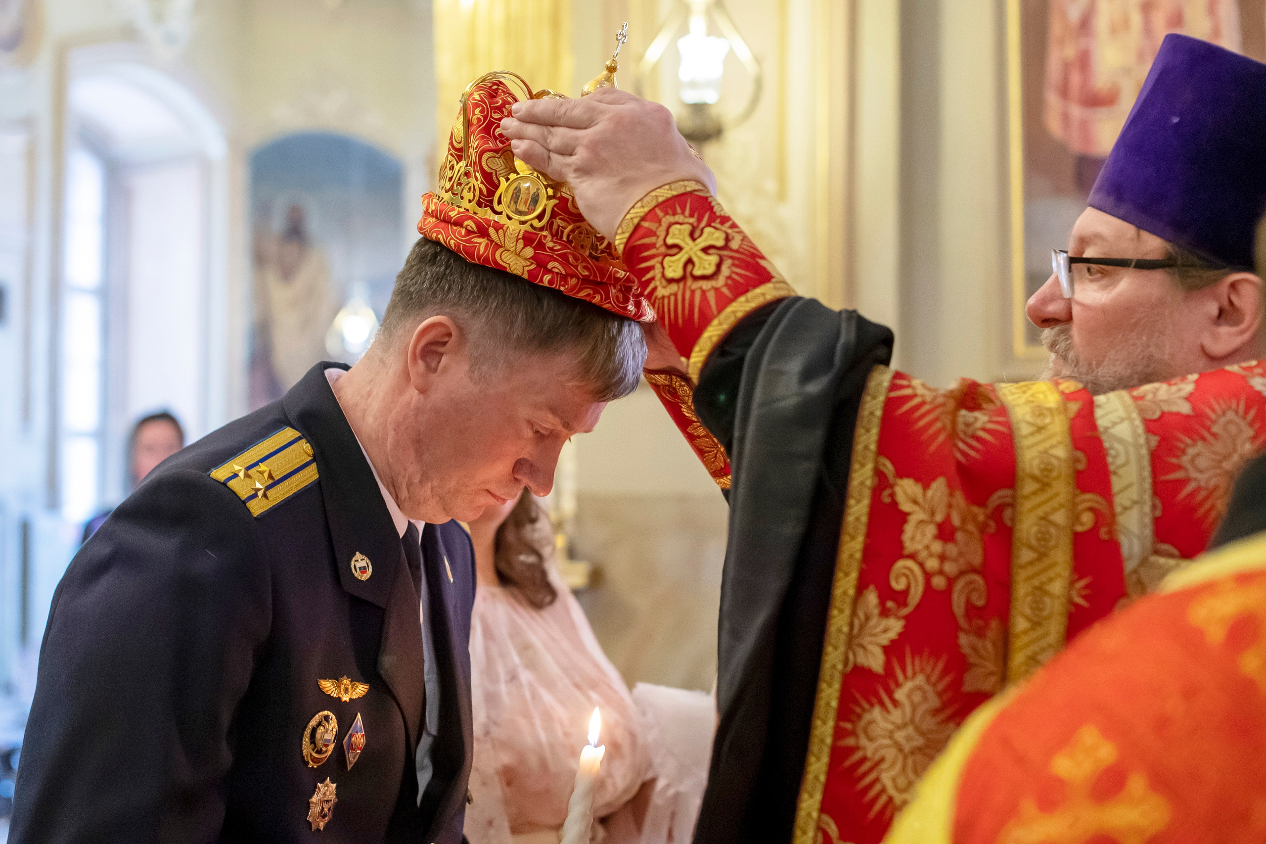Венчание в храме Климента Папы Римского на Третьяковской. Свадебный и семейный фотограф в Москве Ирина Гончарова