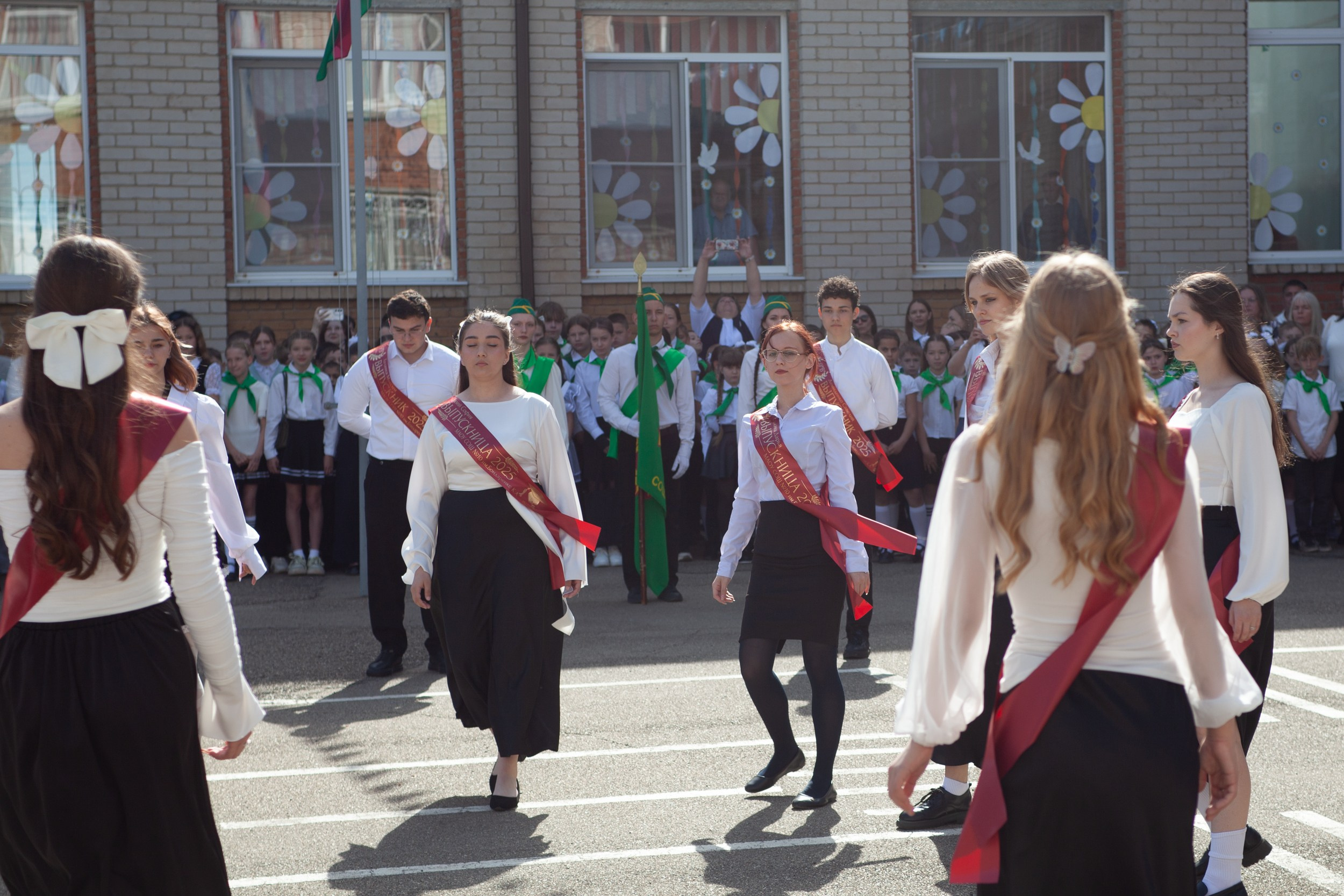 Последний звонок в Десяточке