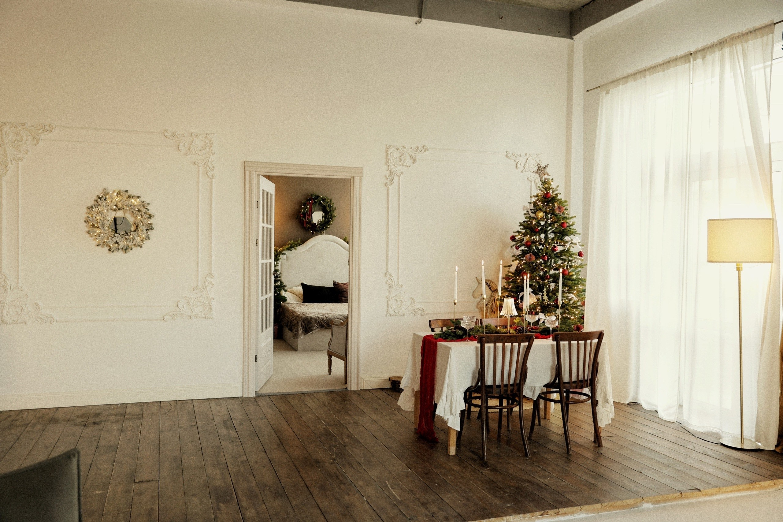 Фотостудии Севастополя. Лучшие фотостудии Севастополя. Фото интерьера фотостудий. Актуальные фото фотостудий Севастополя. Профессиональная фотосъемка в Крыму. Натуральные эмоции и живые кадры. Забронируйте дату прямо сейчас!