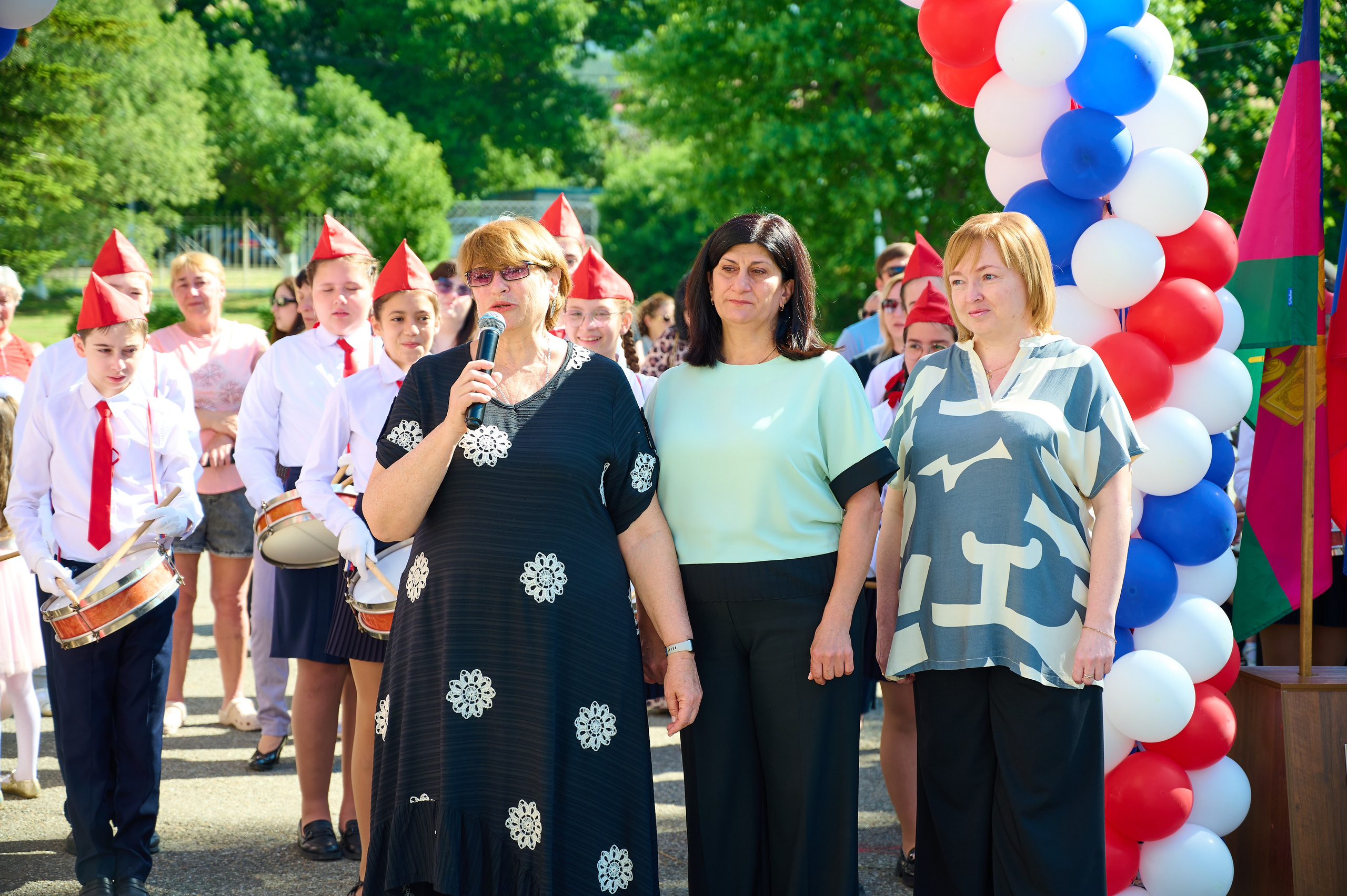 Последний звонок 2025. Жизнь курорта Кабардинка в фотографиях