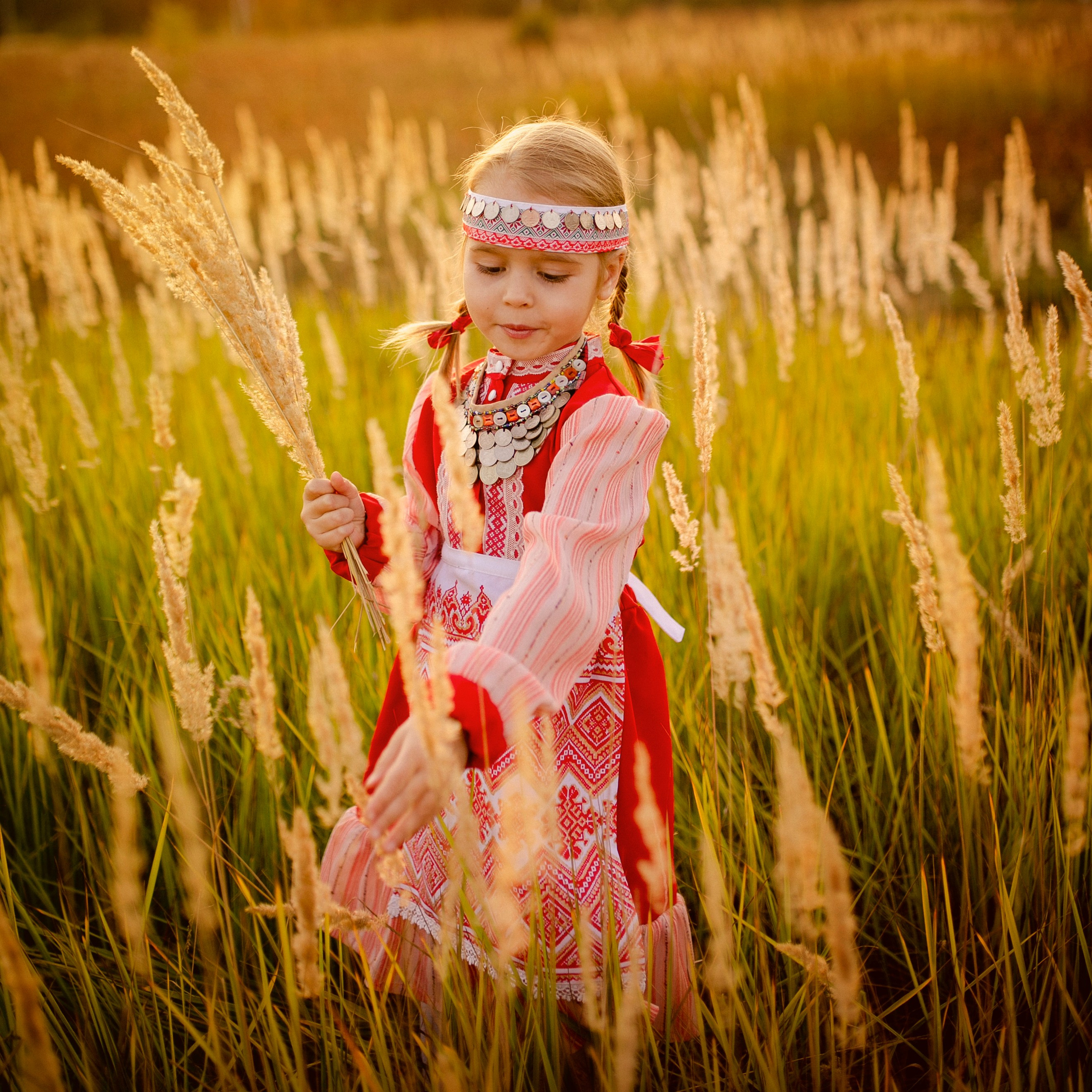 Фото в удмуртских нарядах. Семейный и детский фотограф в Ижевске Анастасия Камариттинова