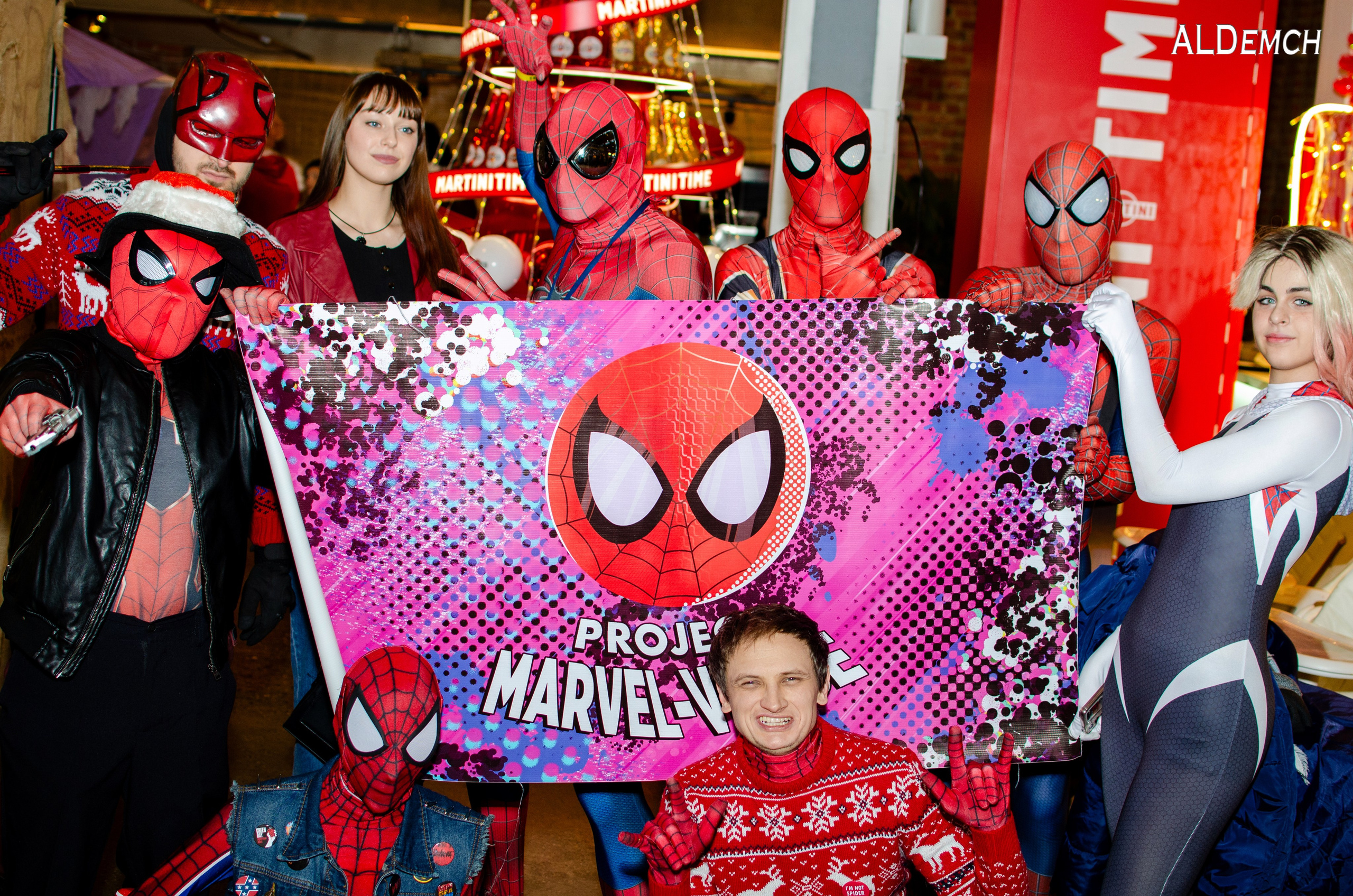 Марвел комикс картинки персонажей и косплей фото в России