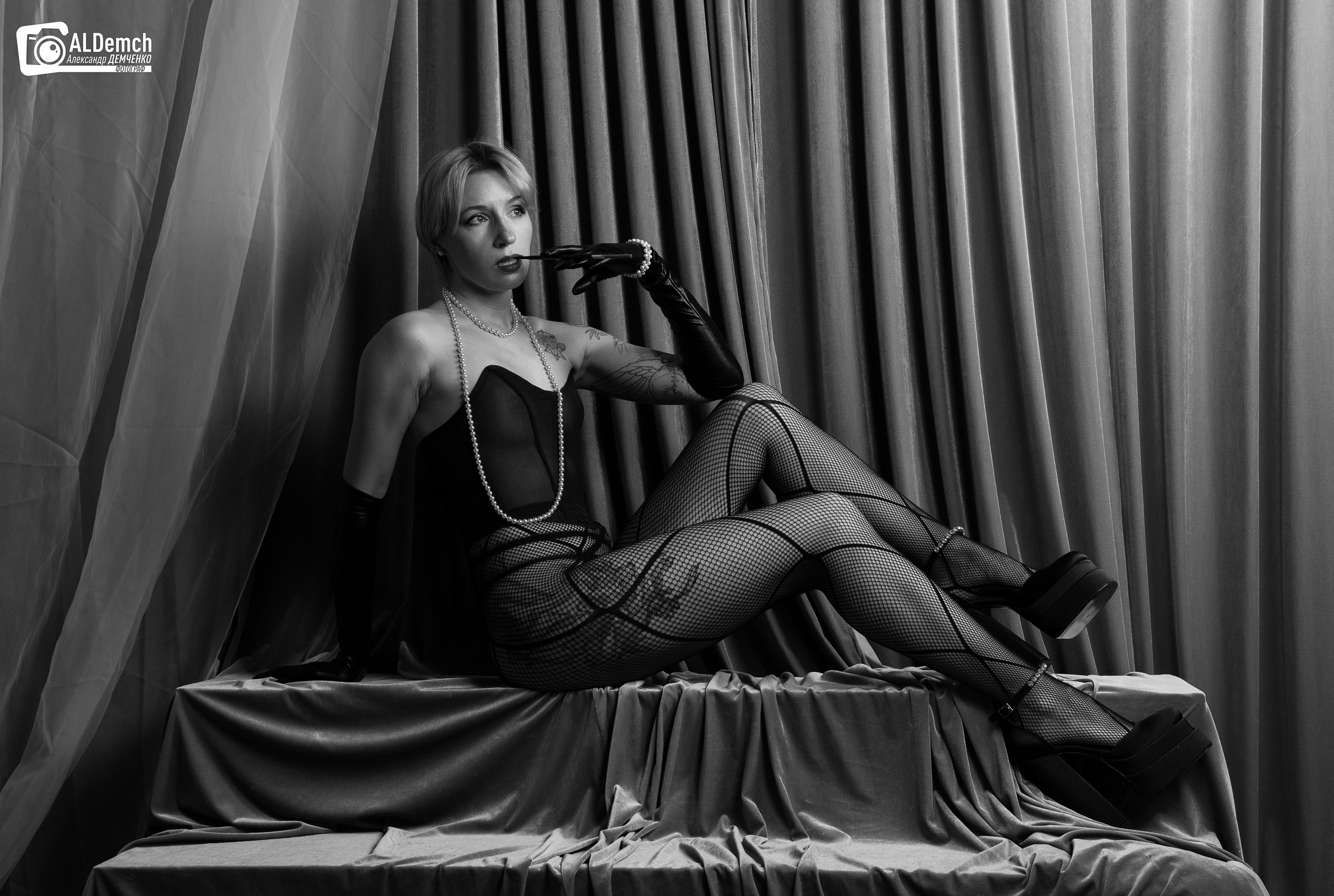 Черно-белая фотосессия в студии в Москве и Дмитрове