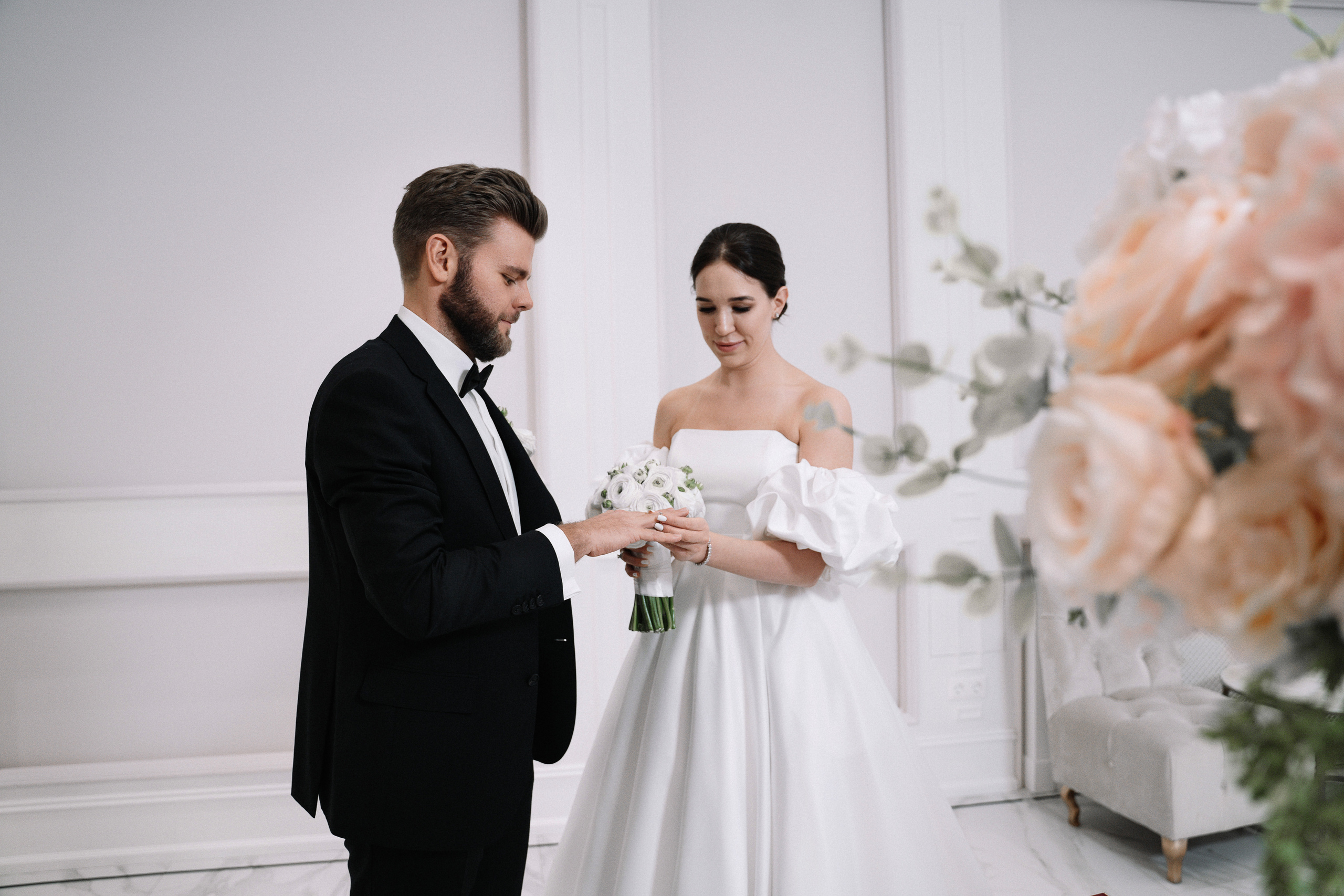 Свадебный фотограф на регистрации брака в The Great Hall Yakimanka