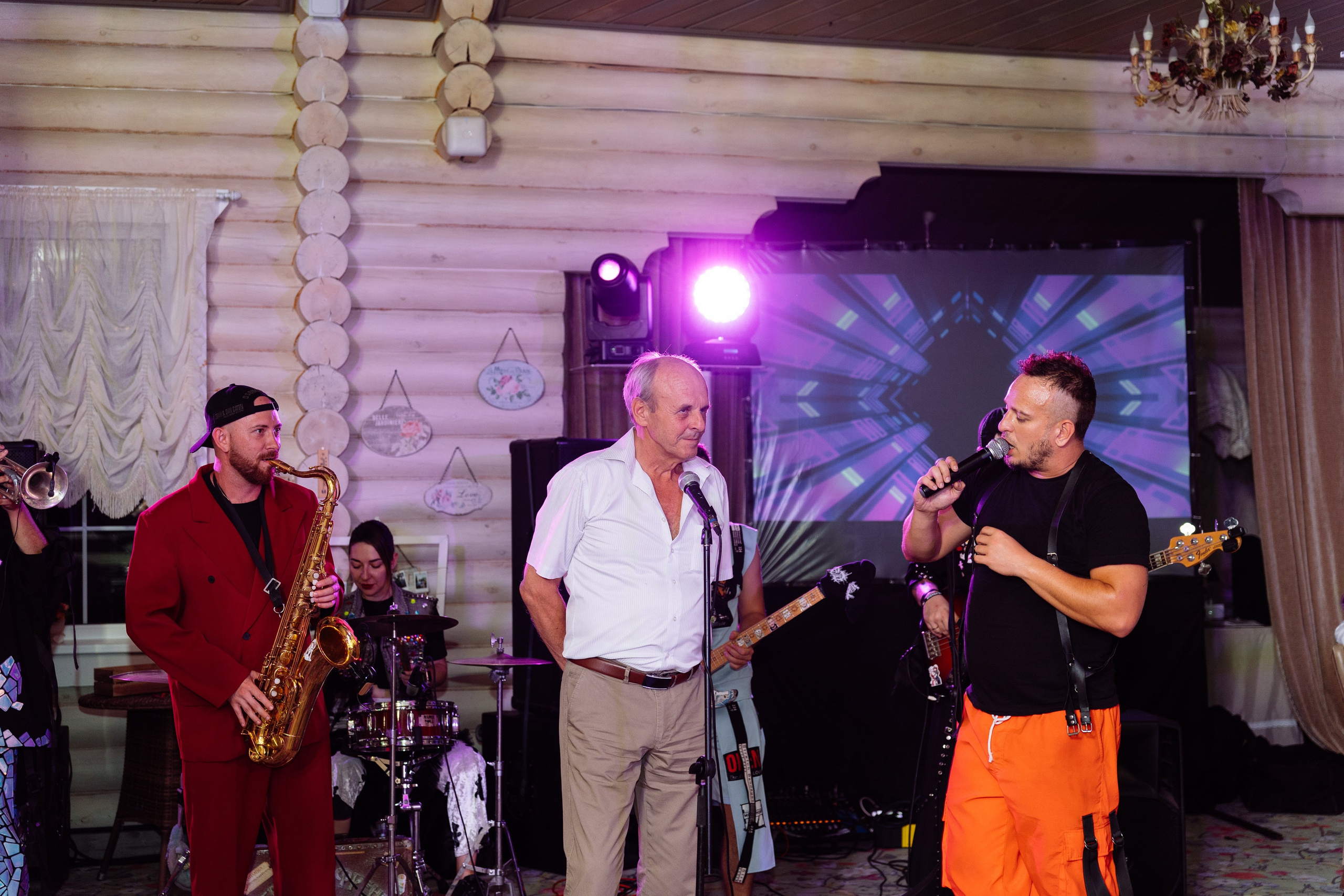 Свадьба Олега и Виктории в клубе «Ближняя дача»