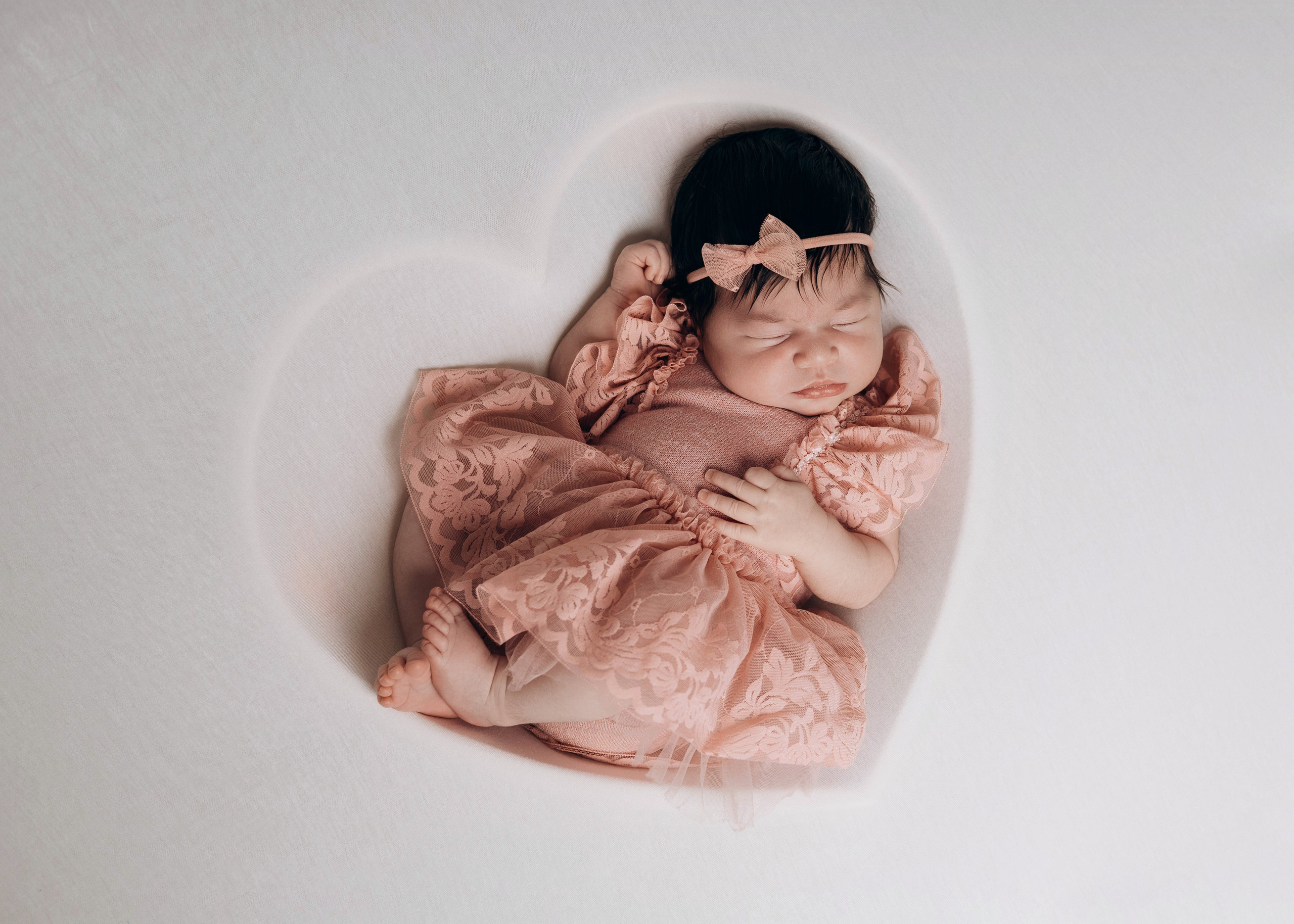 Фотосессия новорожденных в Москве и Московской области