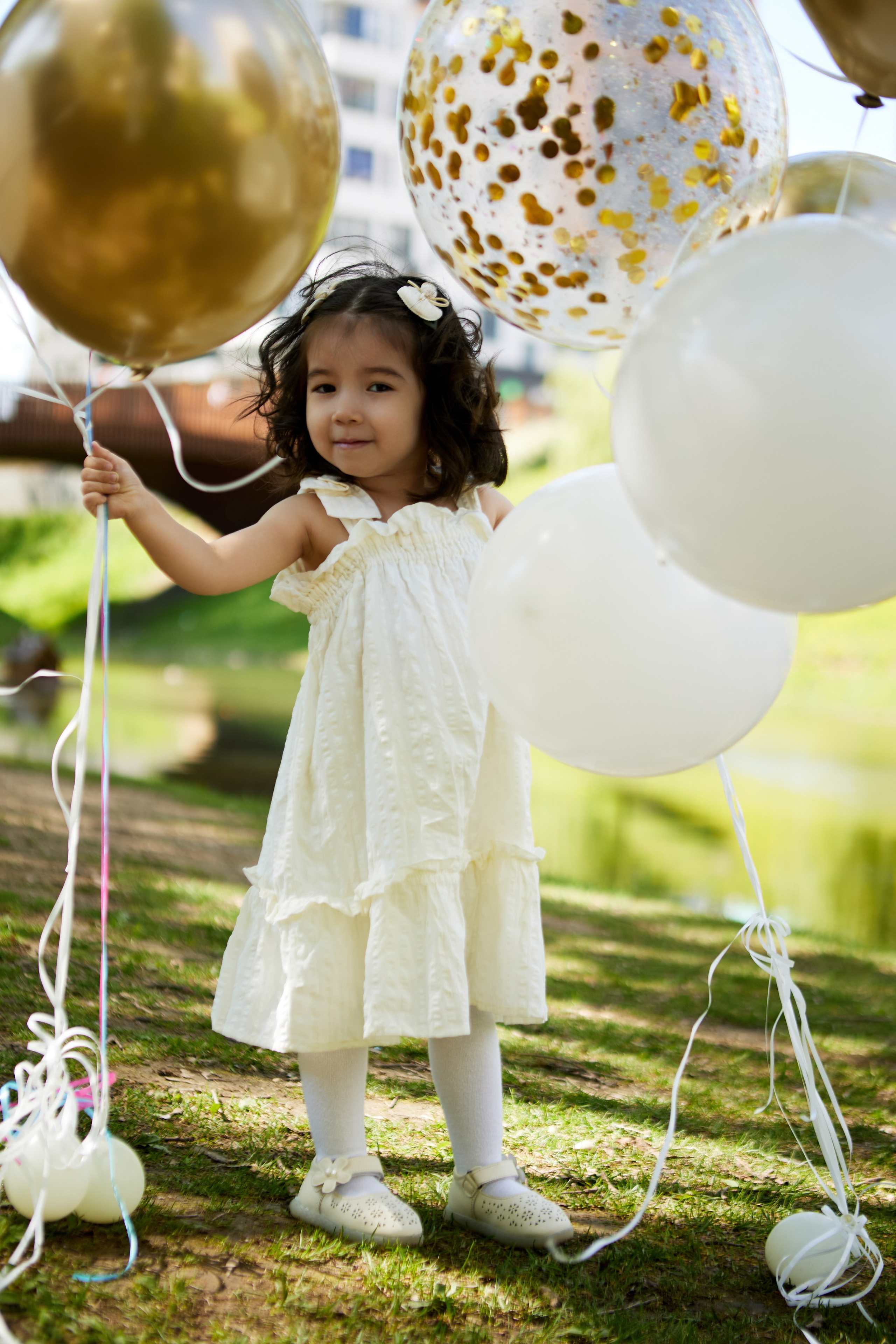 Счастливая семья на гендерпати, ожидая малыша