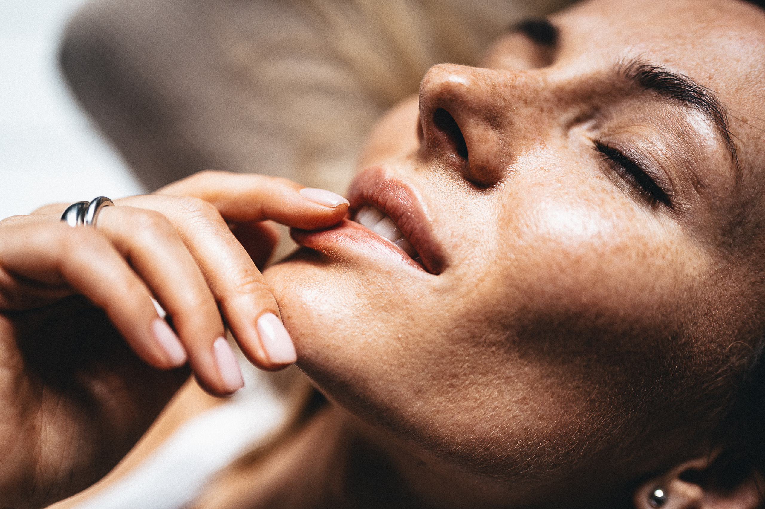 Эмоциональный фотосет в стиле минимализм. Фотограф-стилист в Москве Ольга Ракша