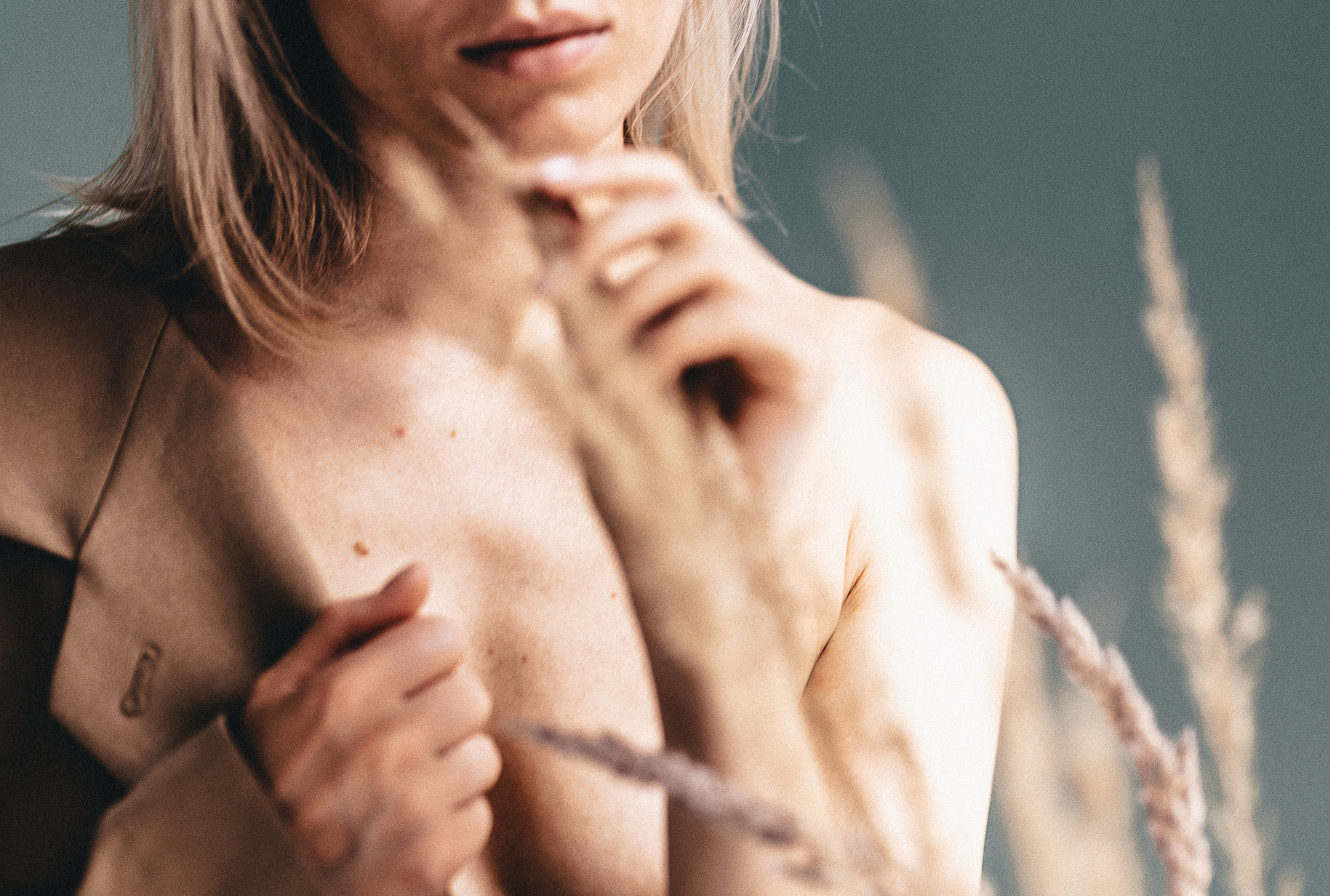 Эмоциональный фотосет в стиле минимализм. Фотограф-стилист в Москве Ольга Ракша