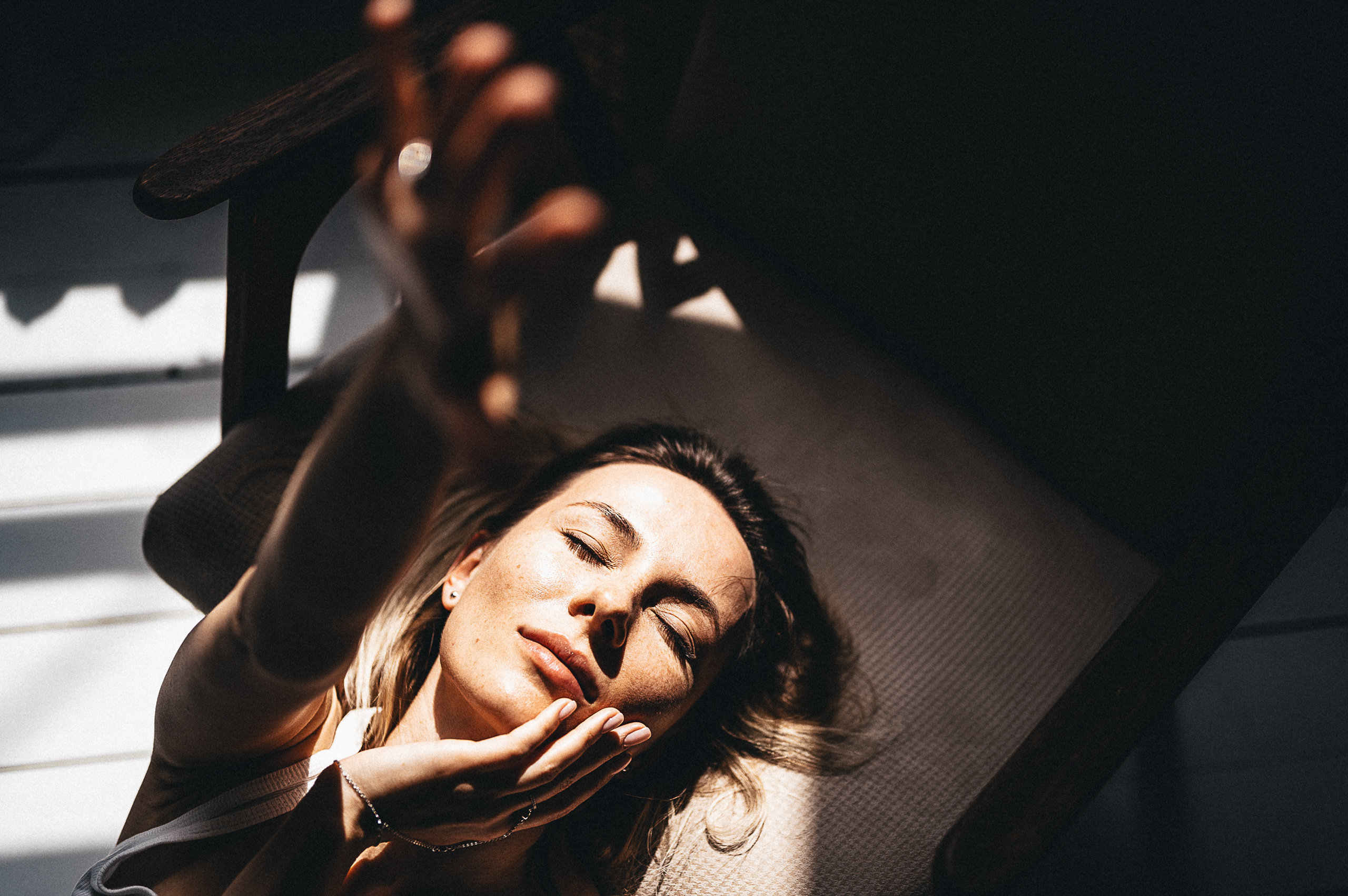 Эмоциональный фотосет в стиле минимализм. Фотограф-стилист в Москве Ольга Ракша