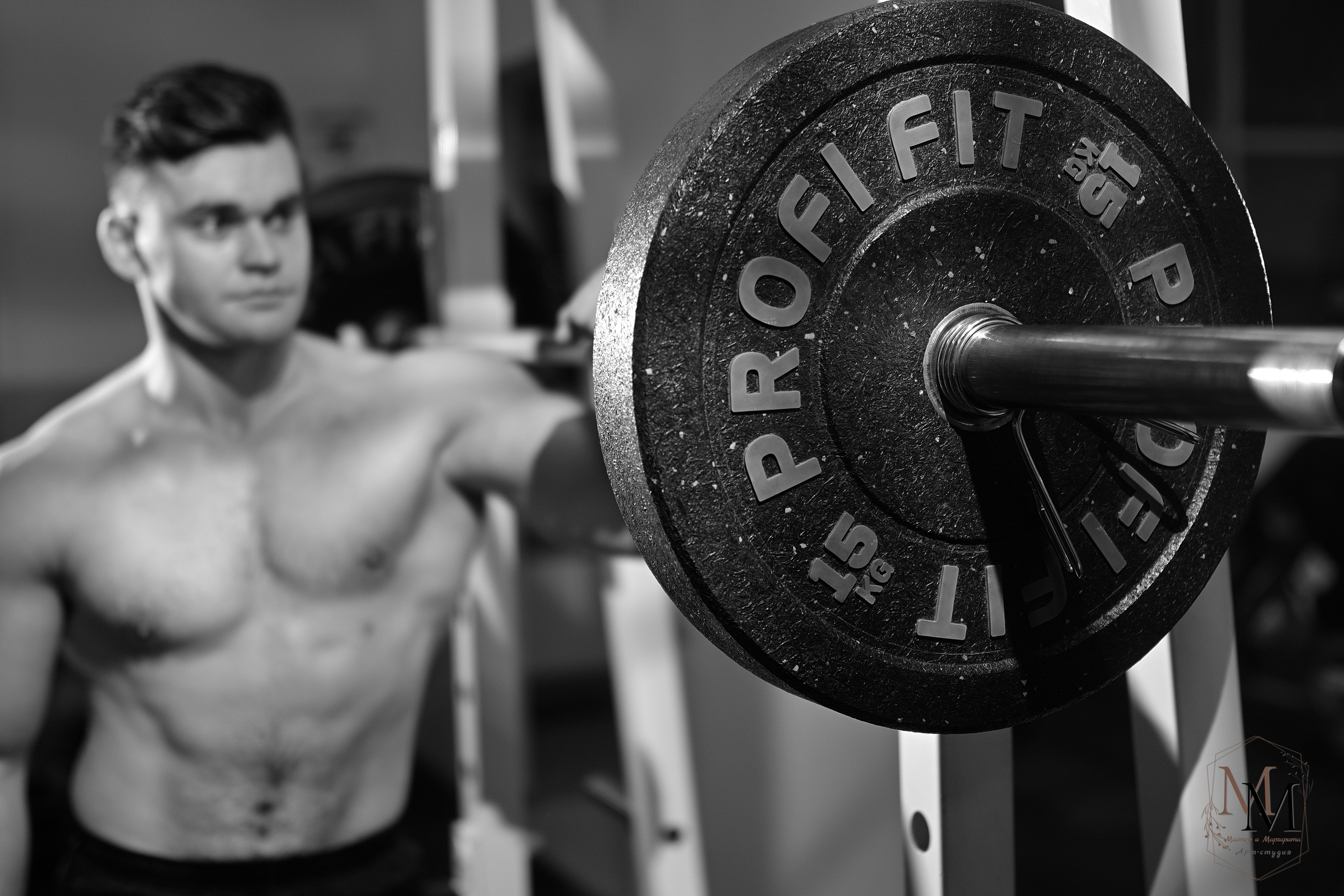 Фитнес фотосессии. Фотосессии в спортзале. Арт-студия "Мастер и Маргарита". Мужской портрет. Фотосессии в Сызрани. Фотосъемки в Сызрани. Фотограф в Сызрани.