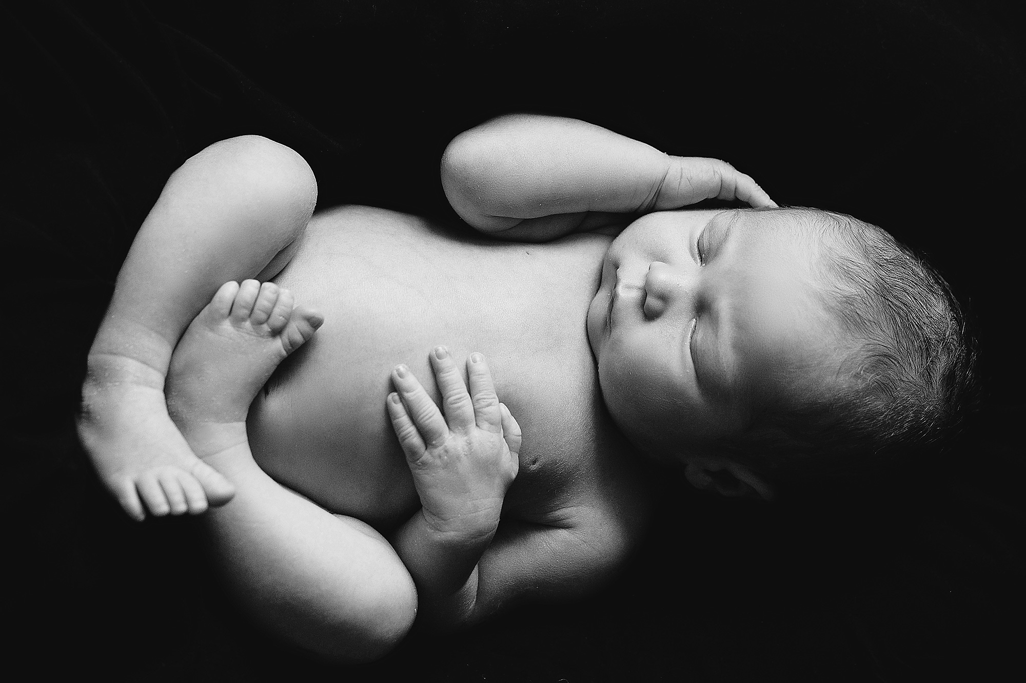 Новорожденные. Oleg Samoilov is a documentary photographer for brands that value an honest story