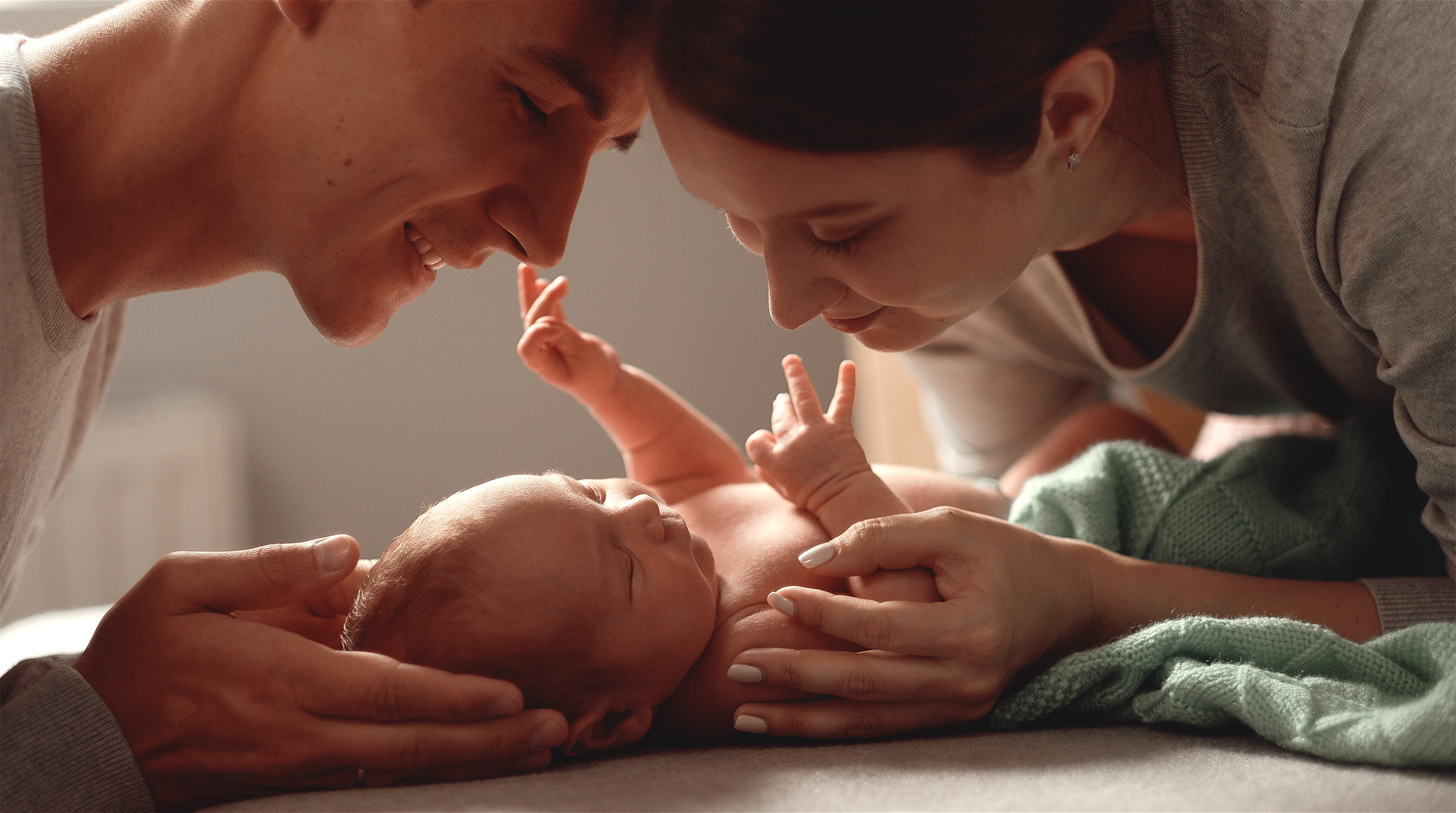 Новорожденные. Oleg Samoilov is a documentary photographer for brands that value an honest story