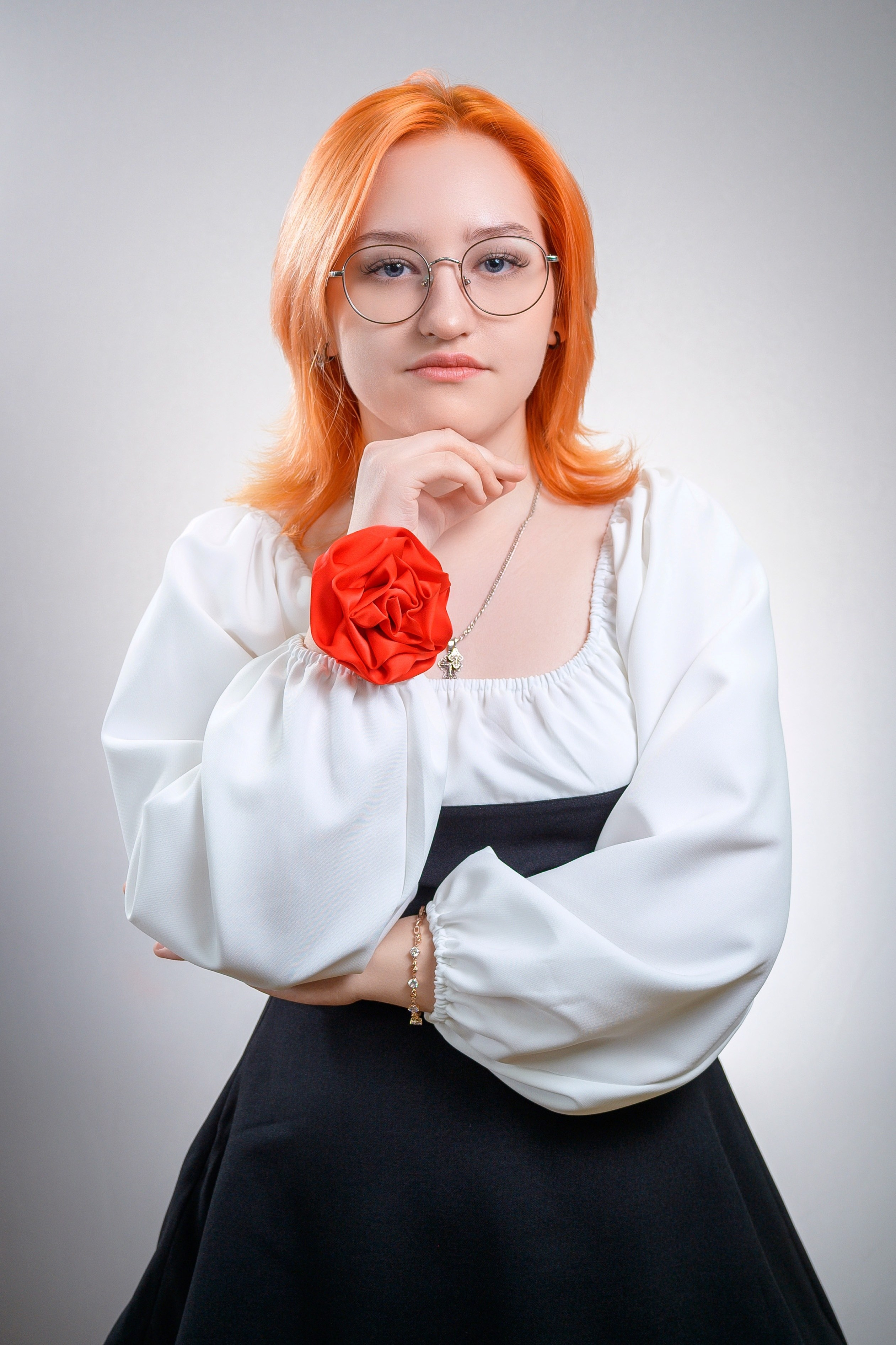 Фотографии старшеклассников для выпускных альбомов Нижневартовск | Портфолио. AR-t студия «Альбом+», г. Нижневартовск