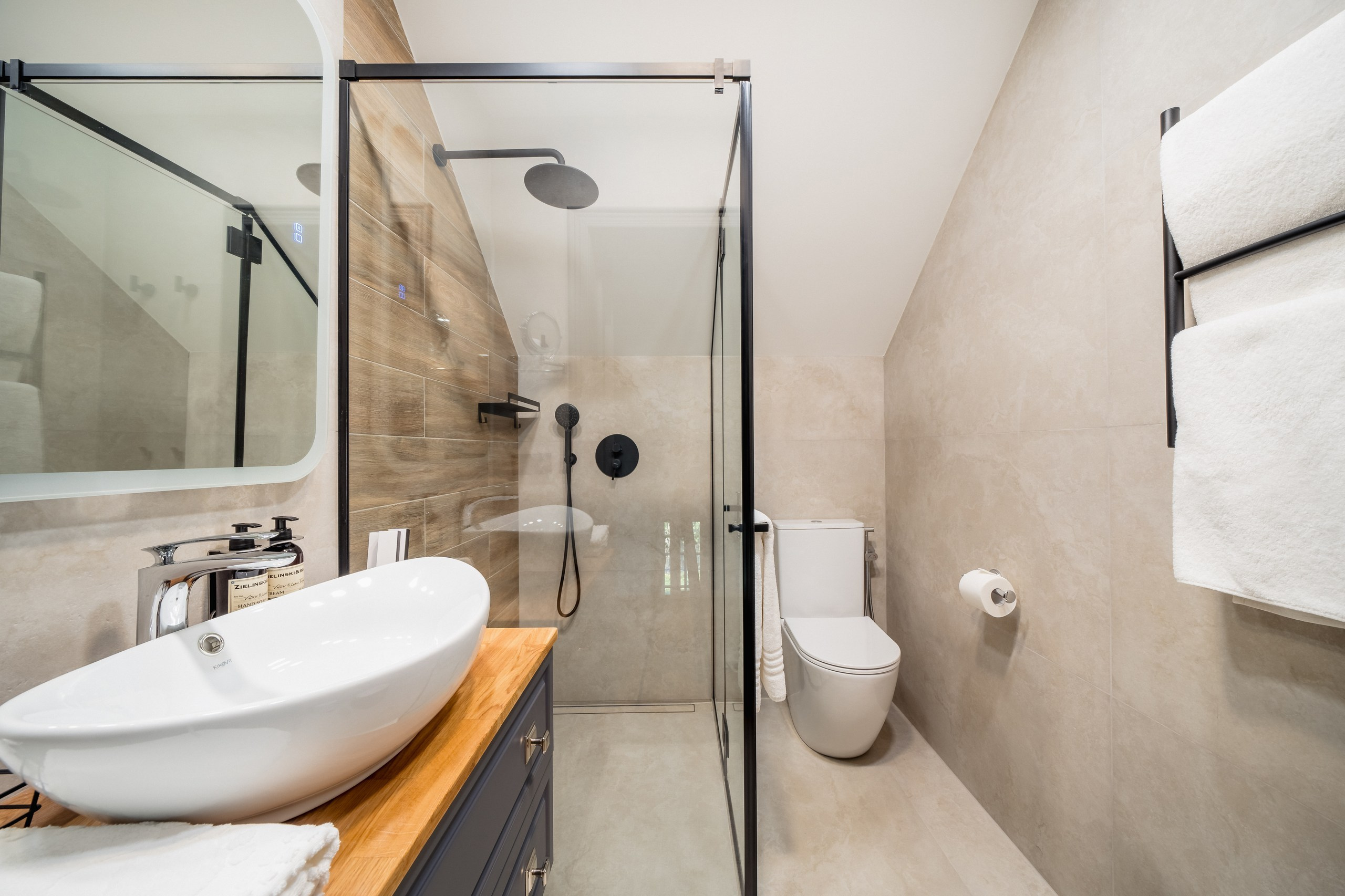 House in Lisiy Nos. Svyatoslav Bunkov | photographer