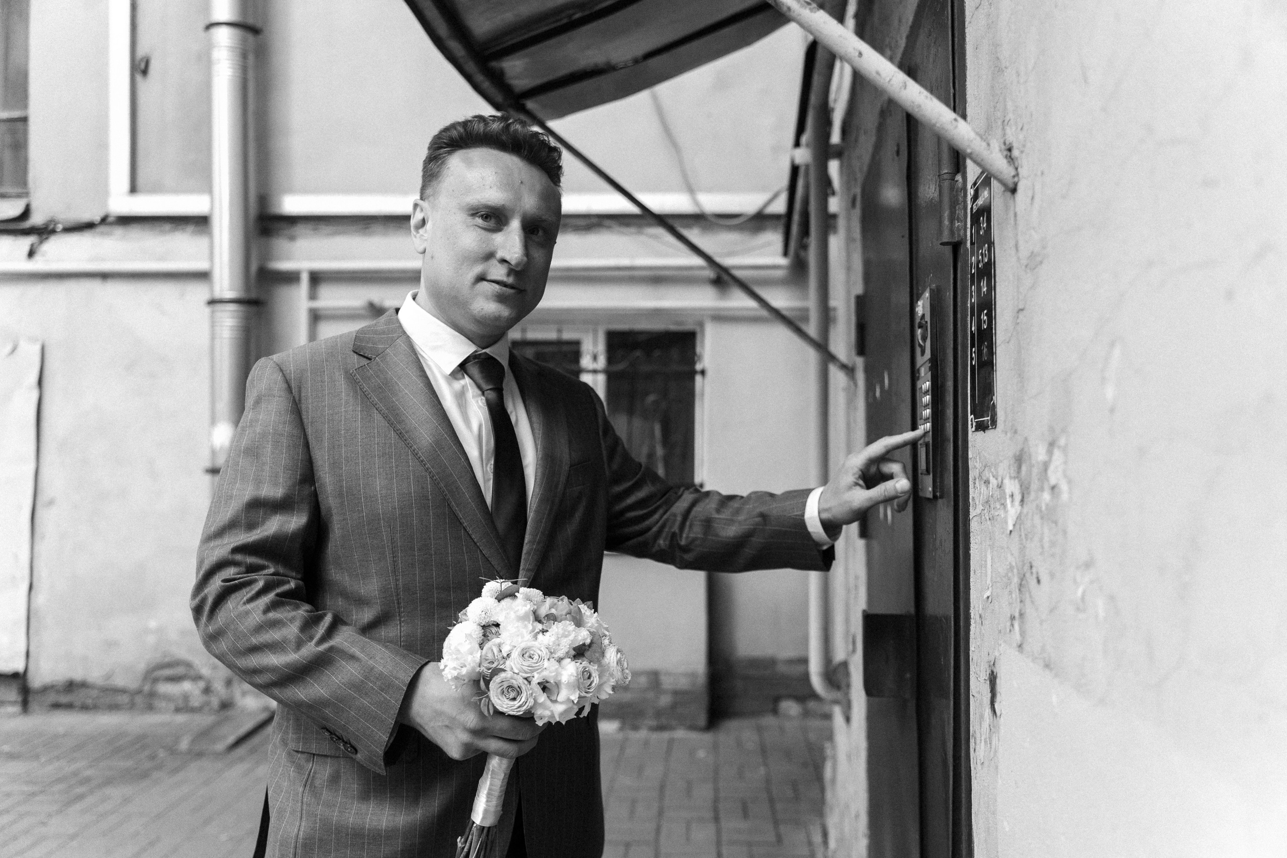 Love in Black and White. Professional photoartist in St. Petersburg (wedding, reportage, portrait, model book, love story) Alexander Shvedov