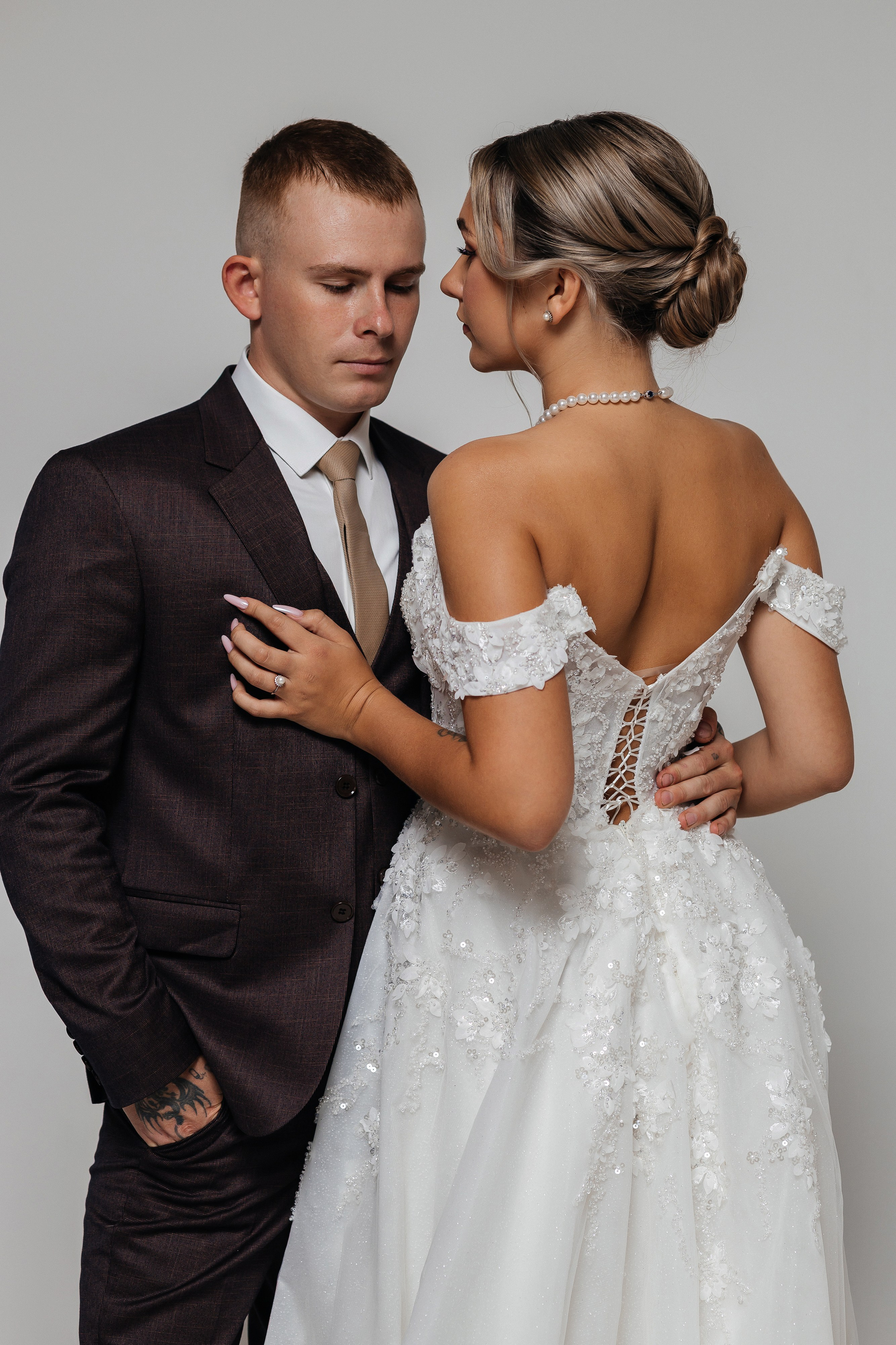 Красивая летняя свадьба в шатре. Олег Сверчков | Свадебный фотограф Вологда