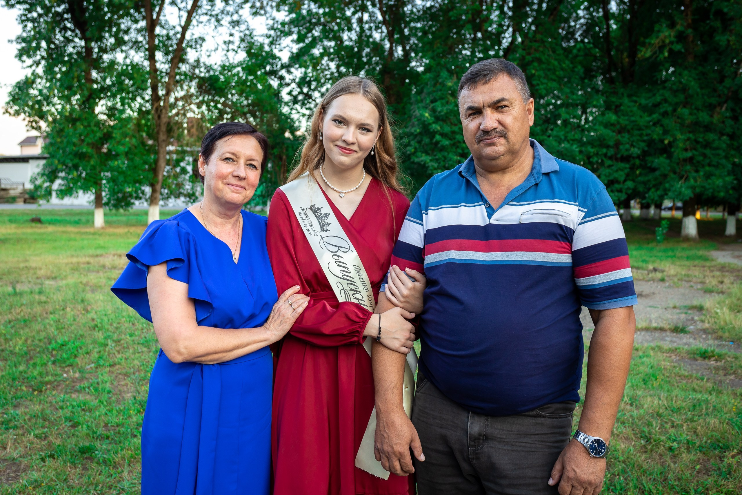 Вручение аттестата 2024 г. Выпускные альбомы Майкоп, Краснодар Елена Золотарева