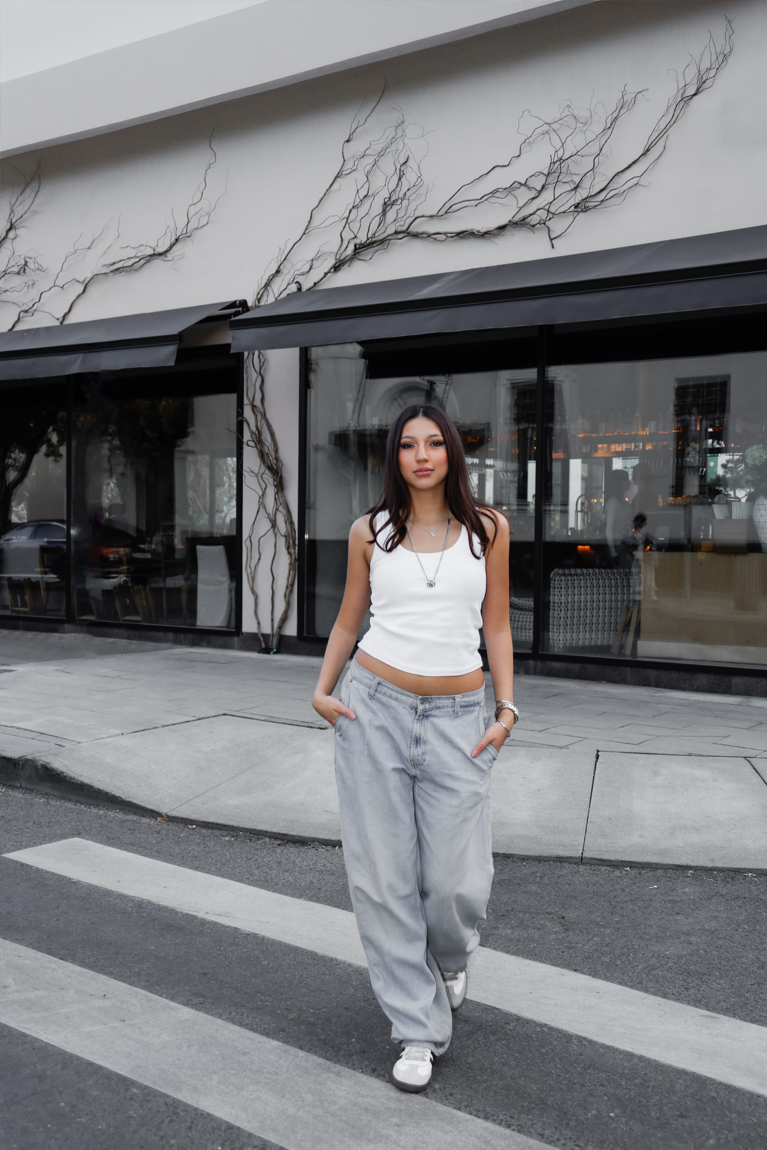 SHE BY VI. Женский портретный фотограф в Москве