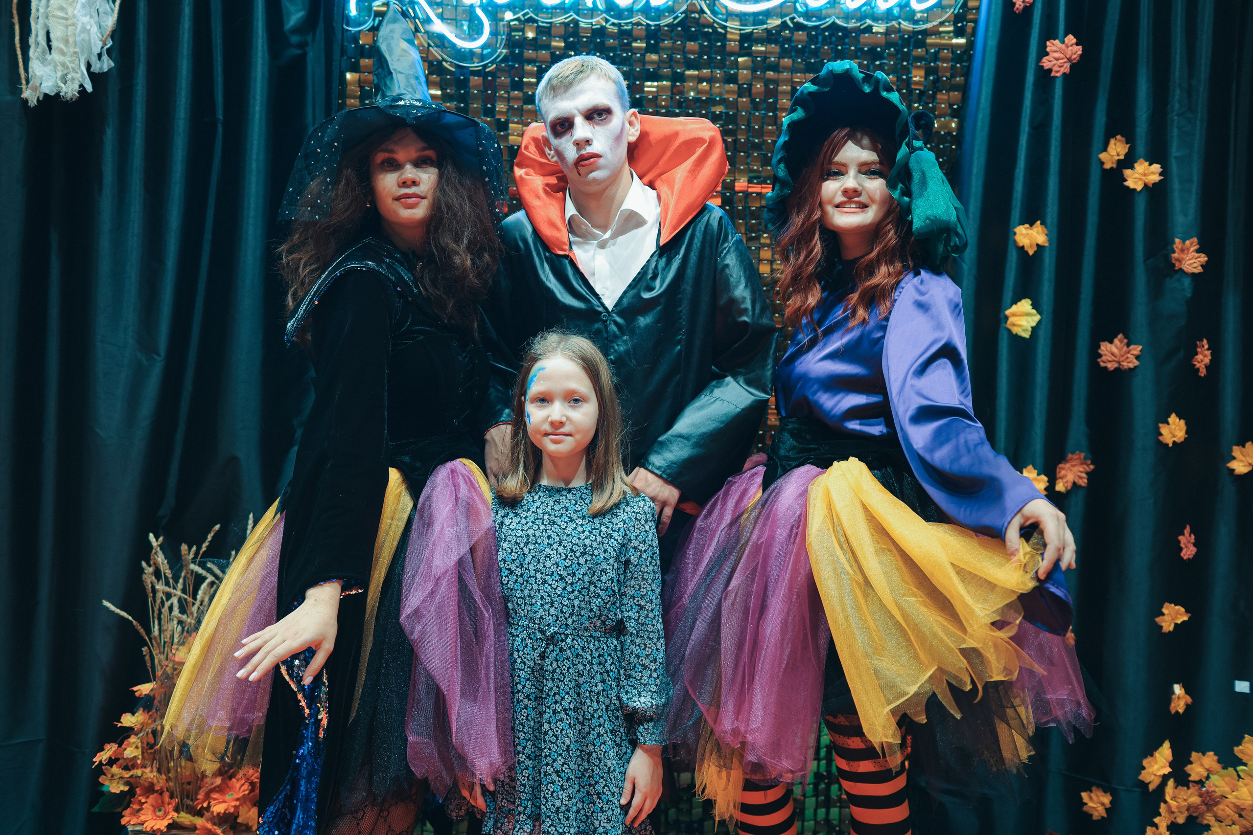 02.11 Halloween в Zhooki Park. Команда специалистов в мире фотографии и видео. Детский фотограф, семейный фотограф