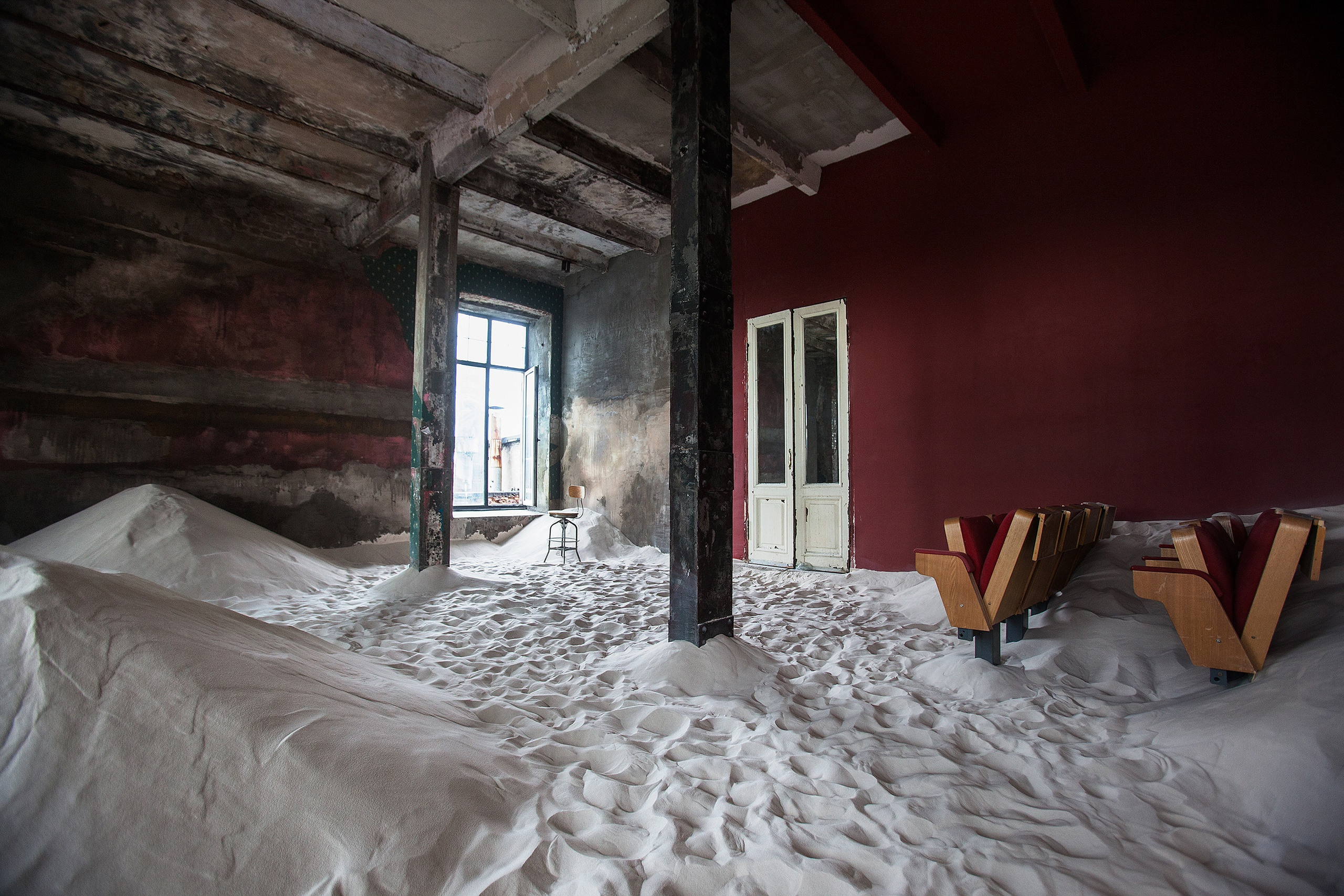 Фотостудии с песком в Санкт-Петербурге