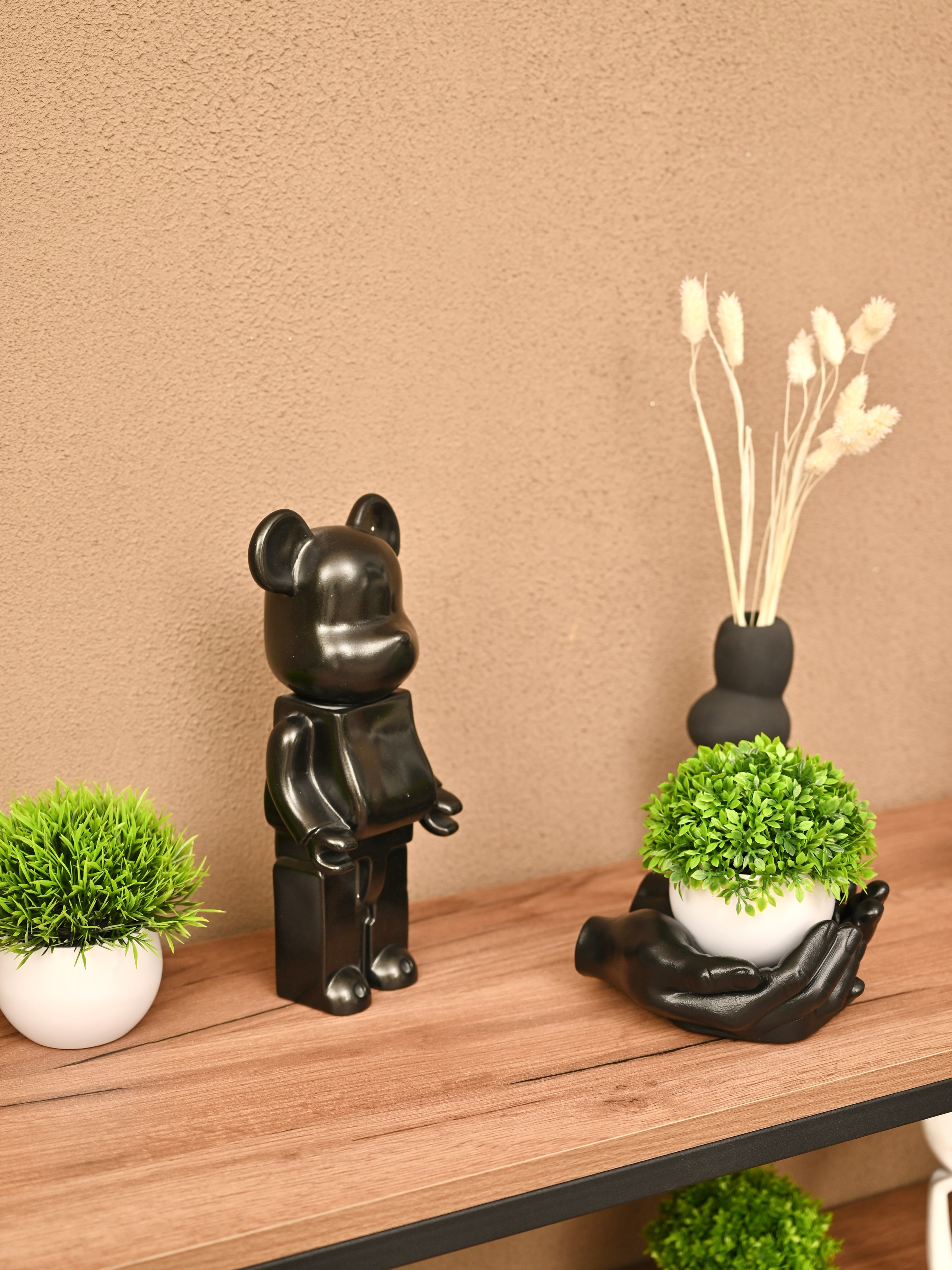 Большой выбор локаций для фотосъемок для каталогов на маркетплейсы. ТМ Продакшн — Съемка для маркетплейсов в Москве