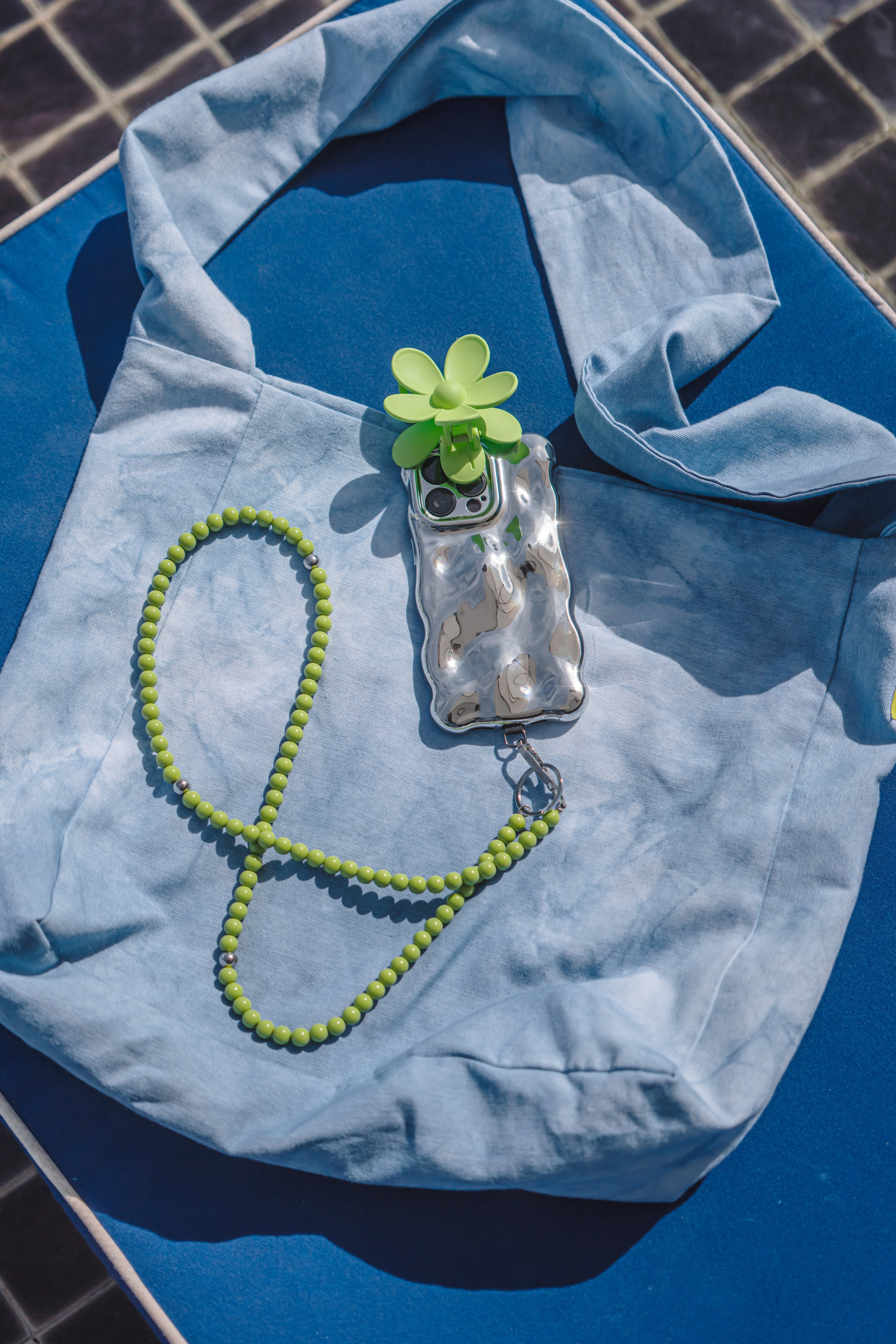 Фотосъемка лимитированной коллекции мерча S7. Фотограф Айгуль Вишня