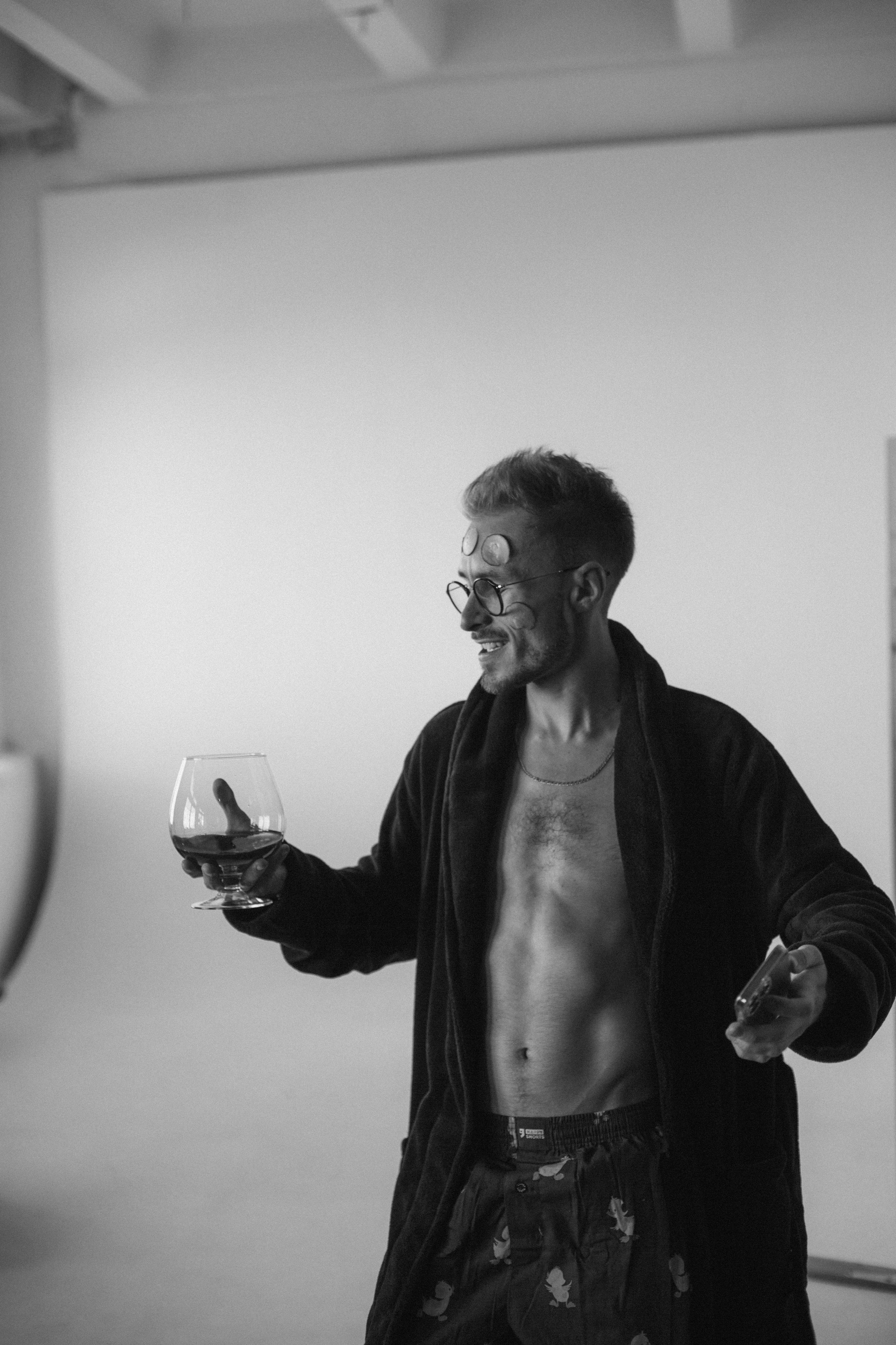 Фотосъёмка для соцсетей в Белгороде. Свадебный и контент фотограф в Белгороде Ярослав Гаврилейченко