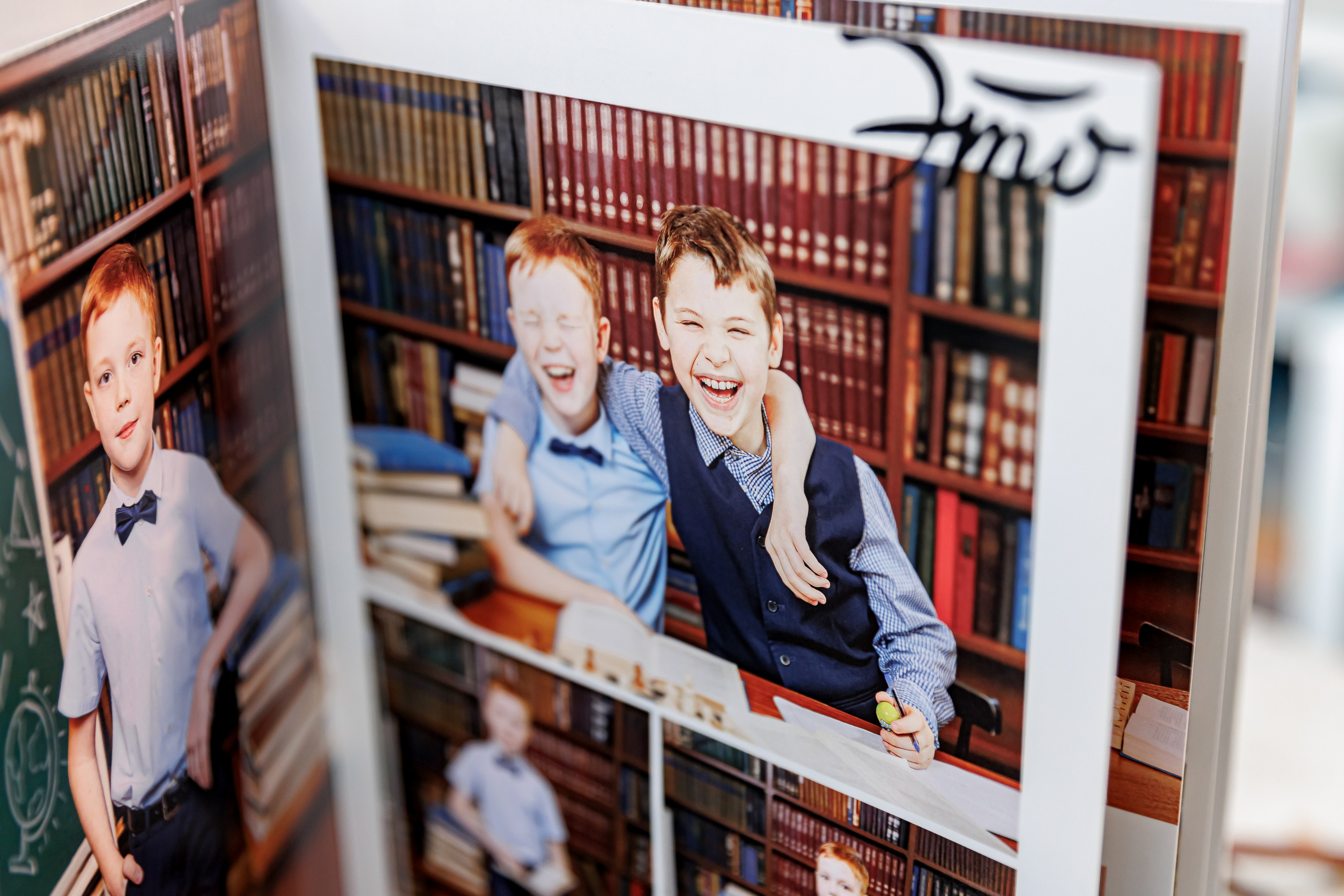 Выпускные альбомы 4 класс. Семейный и детский фотограф Комина Елена, Власиха, Одинцово