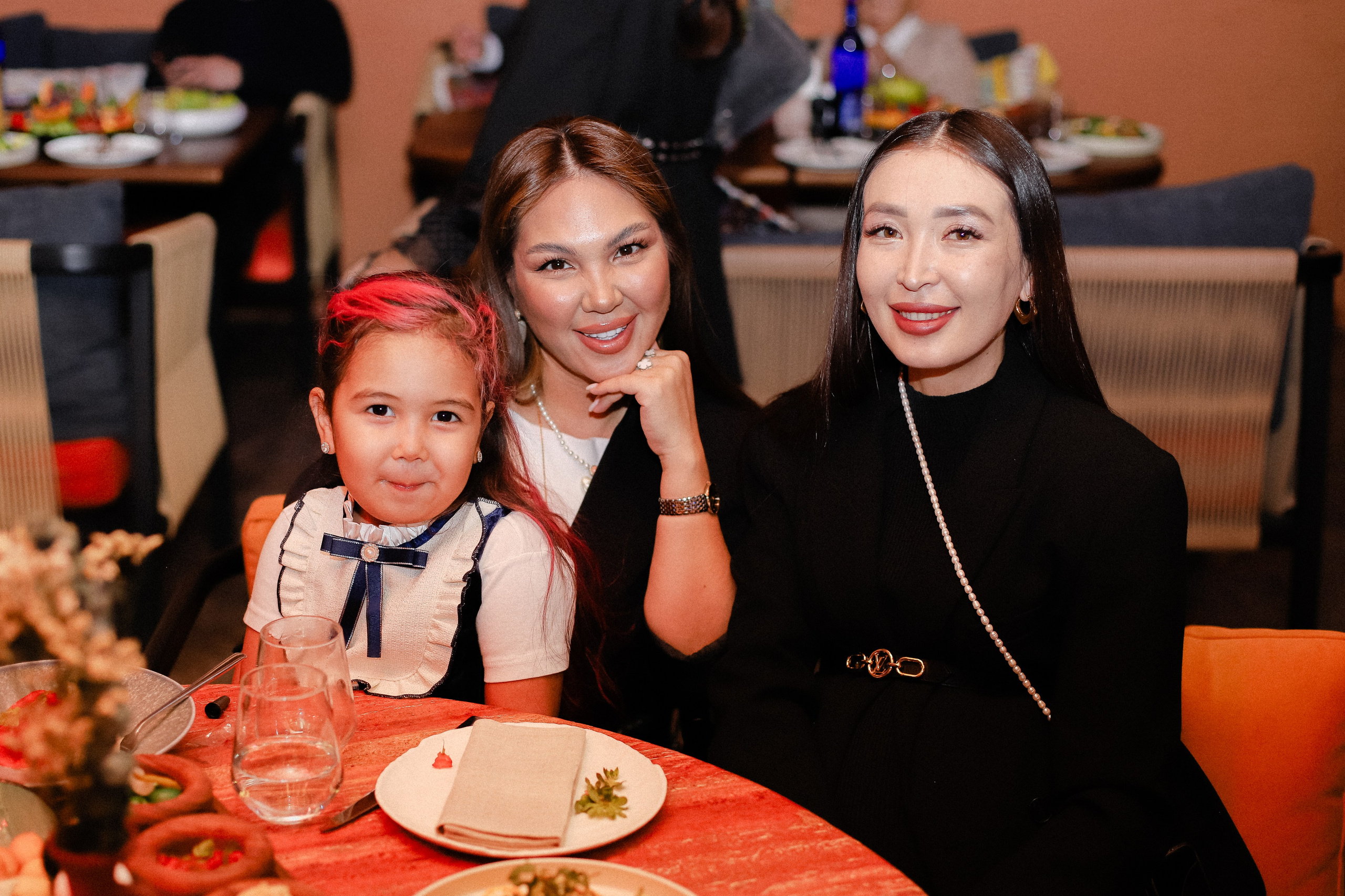 Корпоратив QM | 5.12. Фотограф в Алматы и Москве Даша Пушкина