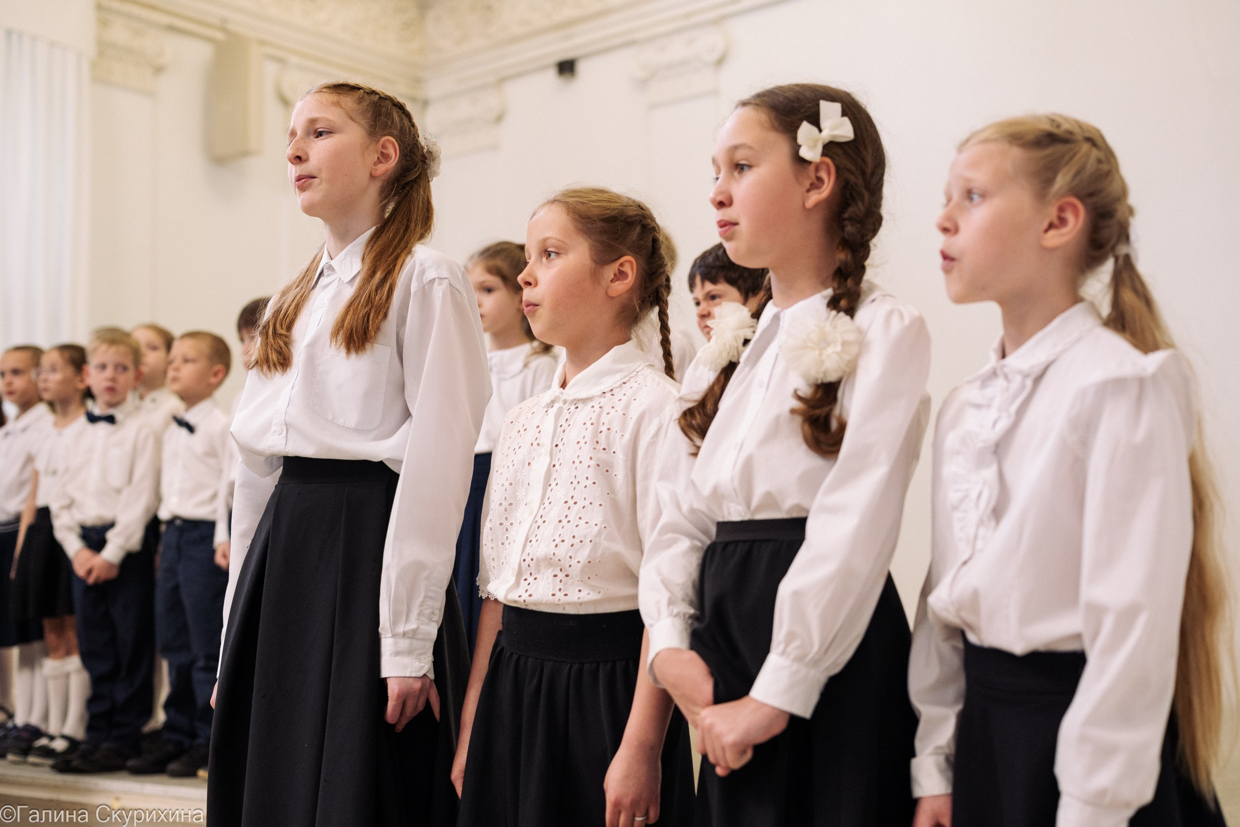 Концерт школьных хоровых коллективов в музее им. Д. Г. Бурылина. Семейный детский фотограф на крещение, венчание в Иваново Галина Скурихина