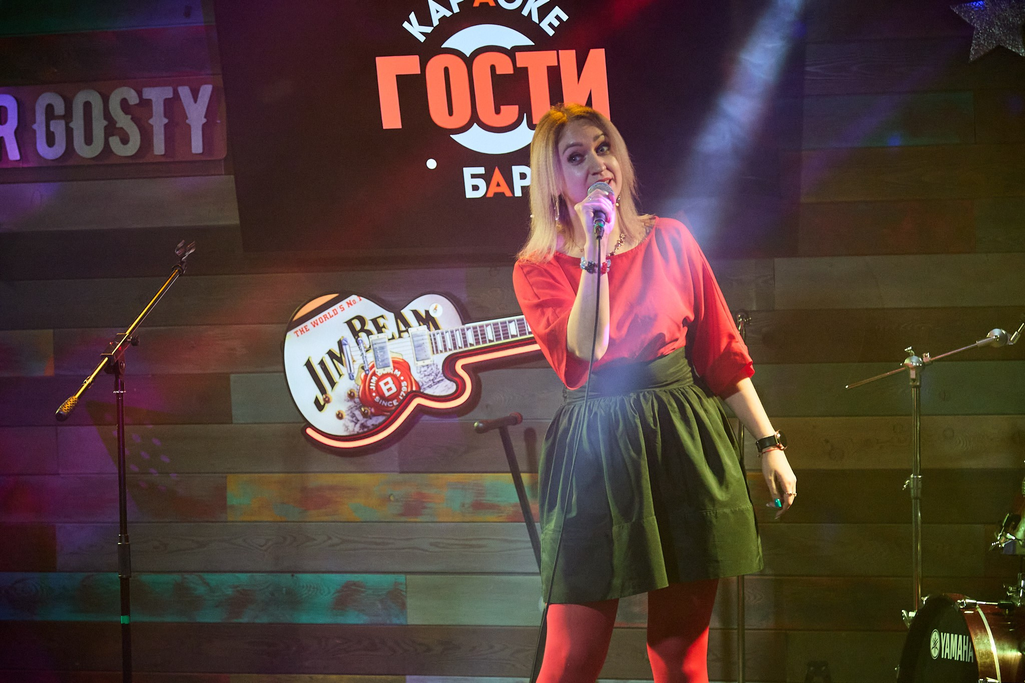 Концерт в баре «Гости». Фотограф Омск | Александр Вандеров