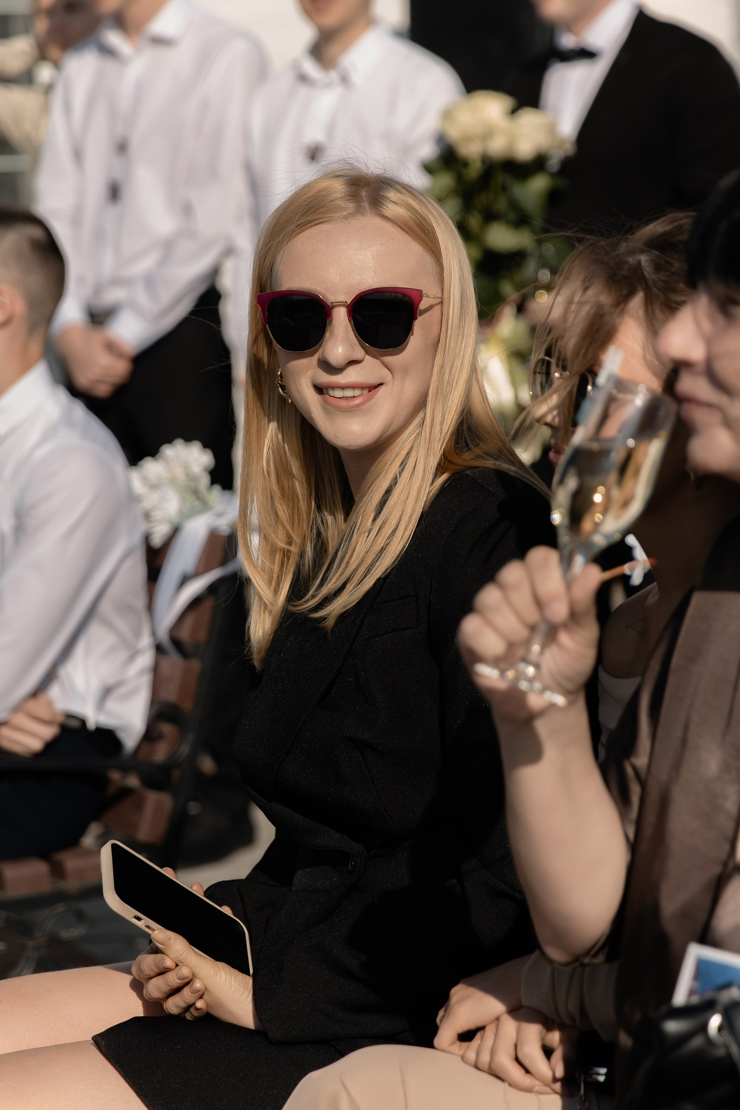 Я создаю профессиональные фотографии, которые сохраняют эмоции, детали и атмосферу вашего праздника. Свадебный фотограф во Владивостоке