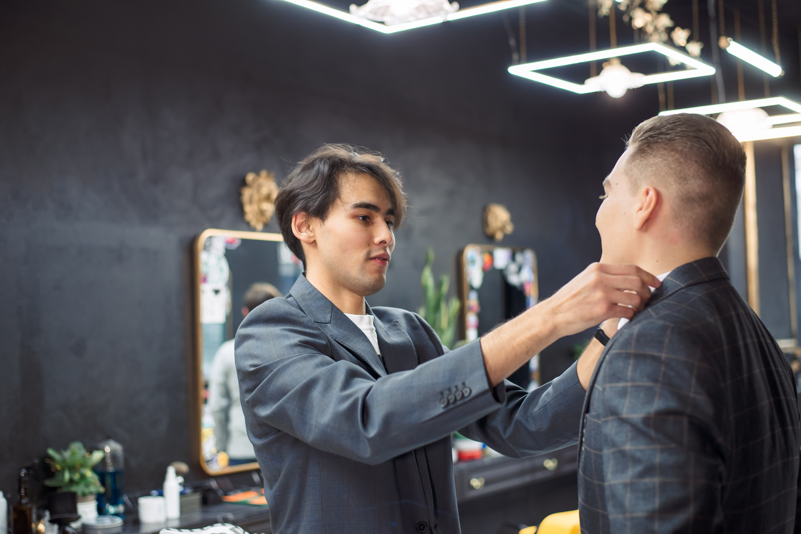 Фотосъемка сборов жениха. Свадебный фотограф Калининград | Москва|