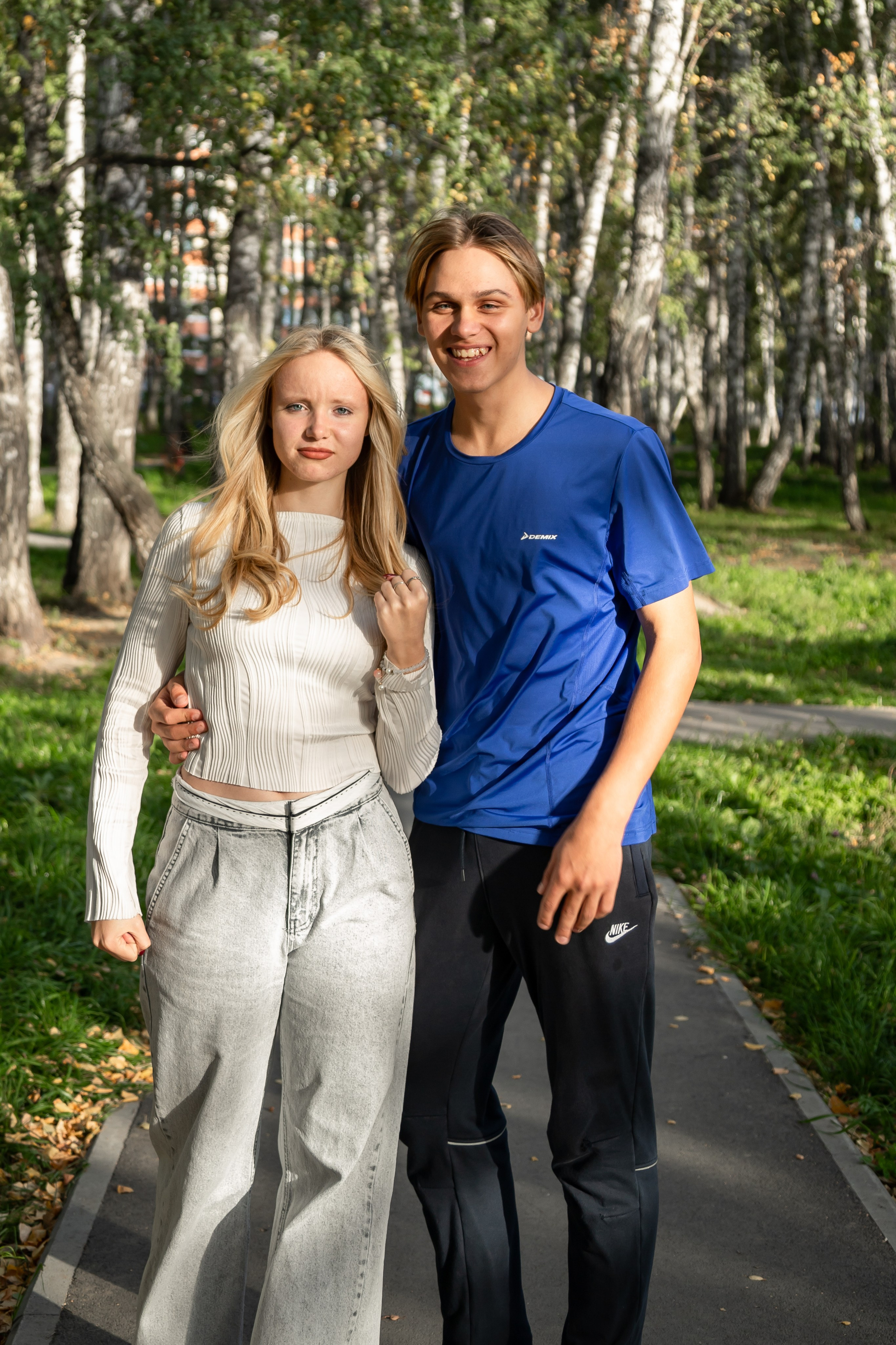 Прогулка с классом. Выпускные альбомы — заказать альбом на выпускной в Новосибирске