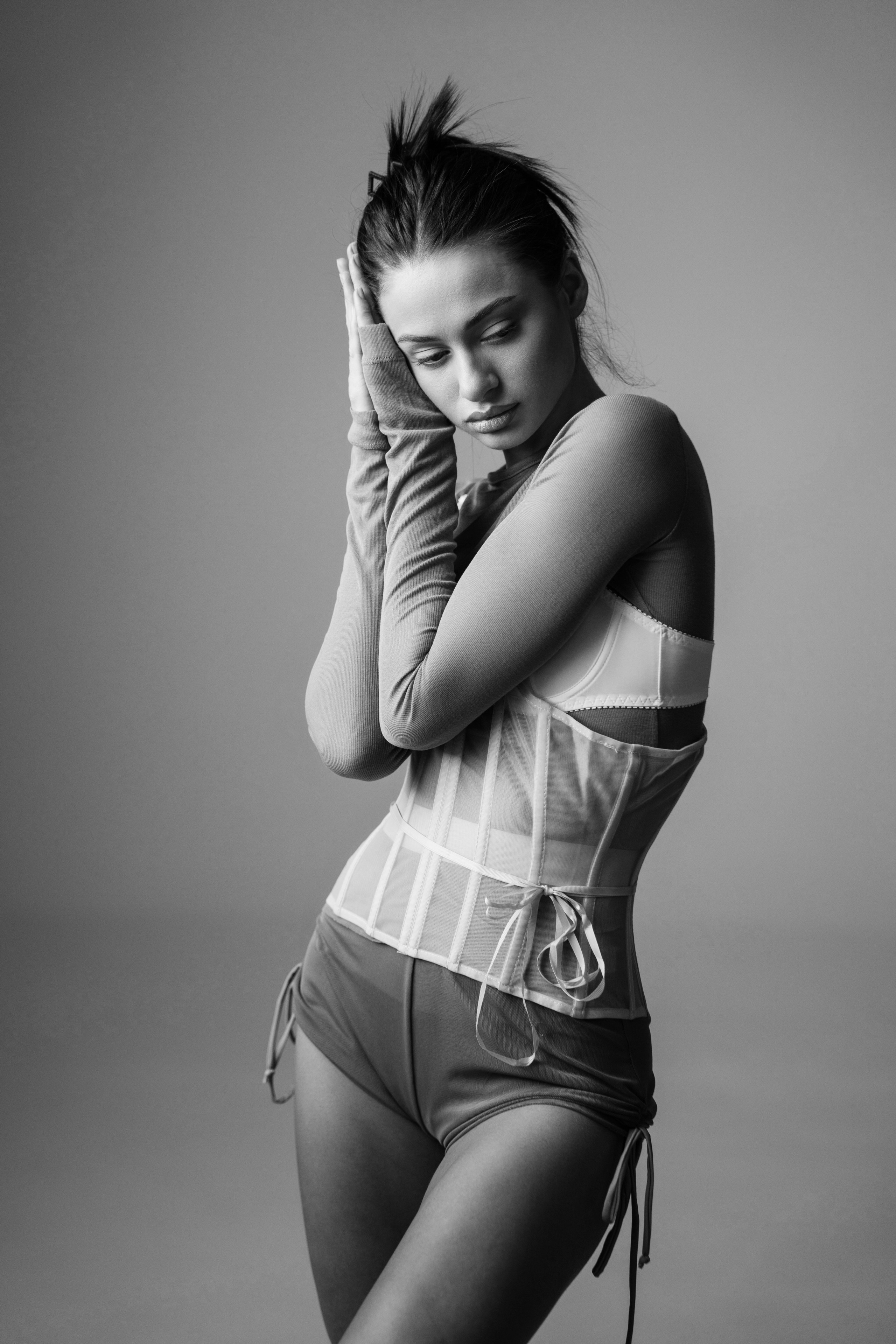 Fashion-съёмка модели Алина М в одежде для каталога и брендов в Новосибирске