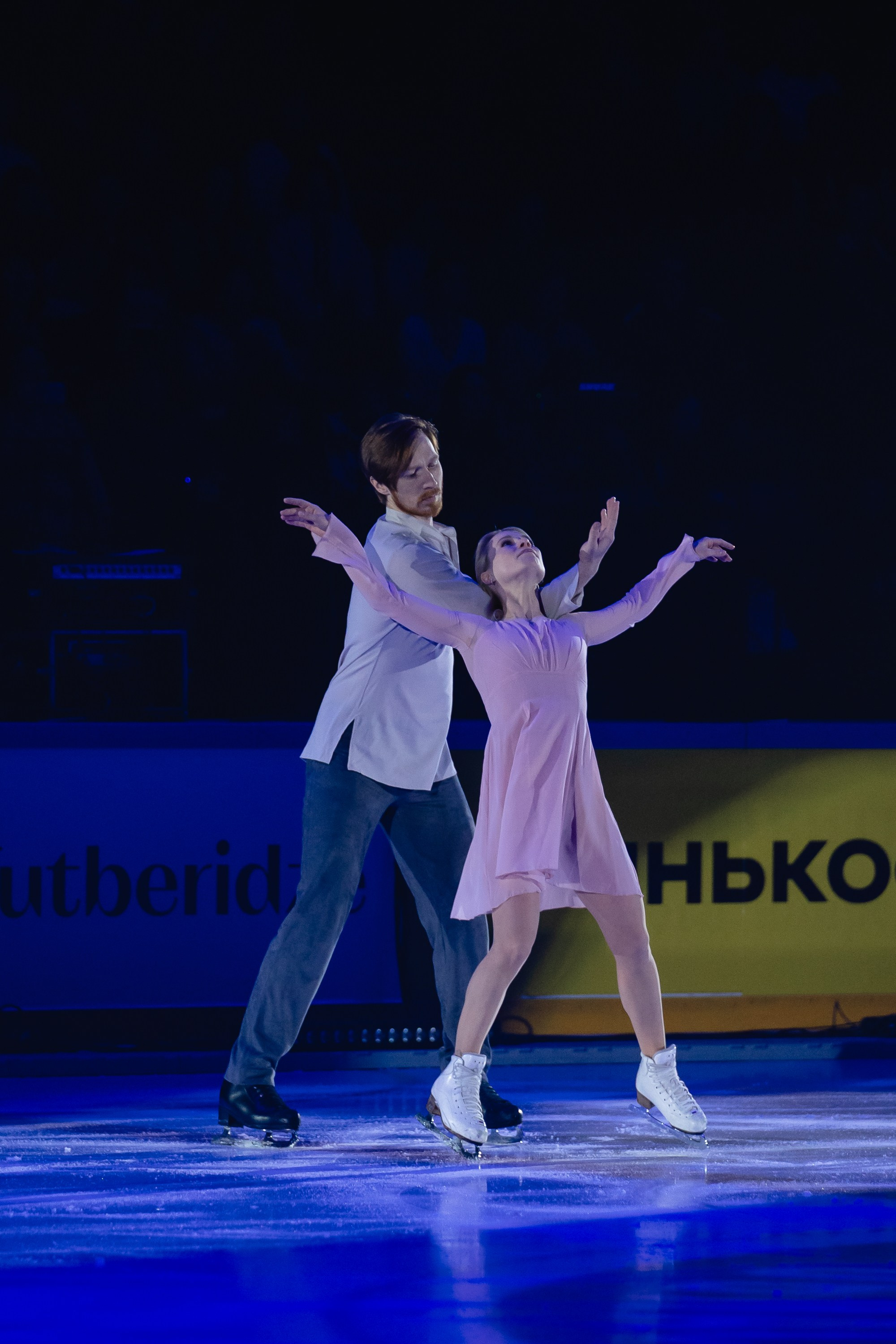 Шоу «Чемпионы на льду» в Новосибирске. Воробьева Ксения — Спортивный и танцевальный фотограф Новосибирск