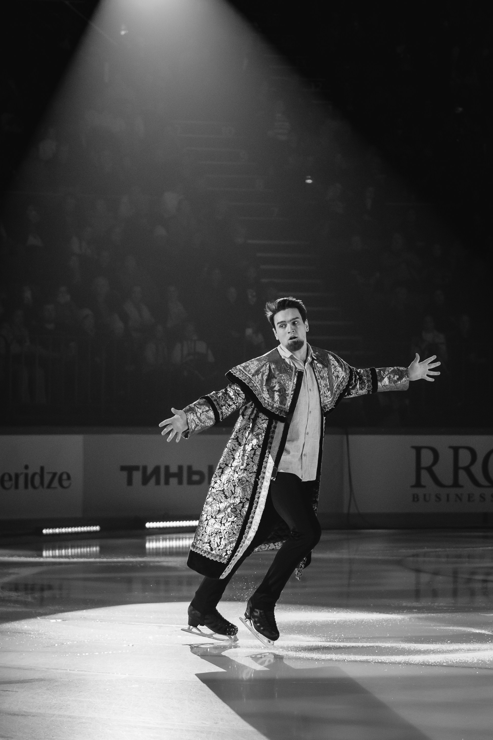 Шоу «Чемпионы на льду» в Новосибирске. Воробьева Ксения — Спортивный и танцевальный фотограф Новосибирск