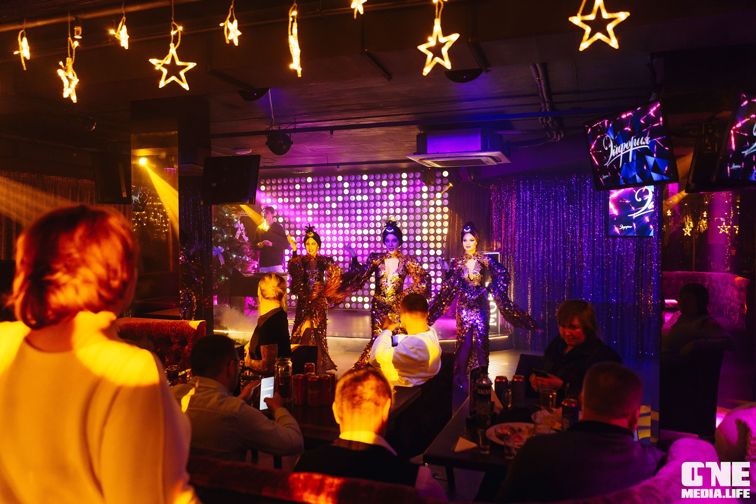 Фоторепортаж из караоке-клуба Эйфория. One Media Life: фоторепортажи, фотоотчеты с мероприятий и заведений