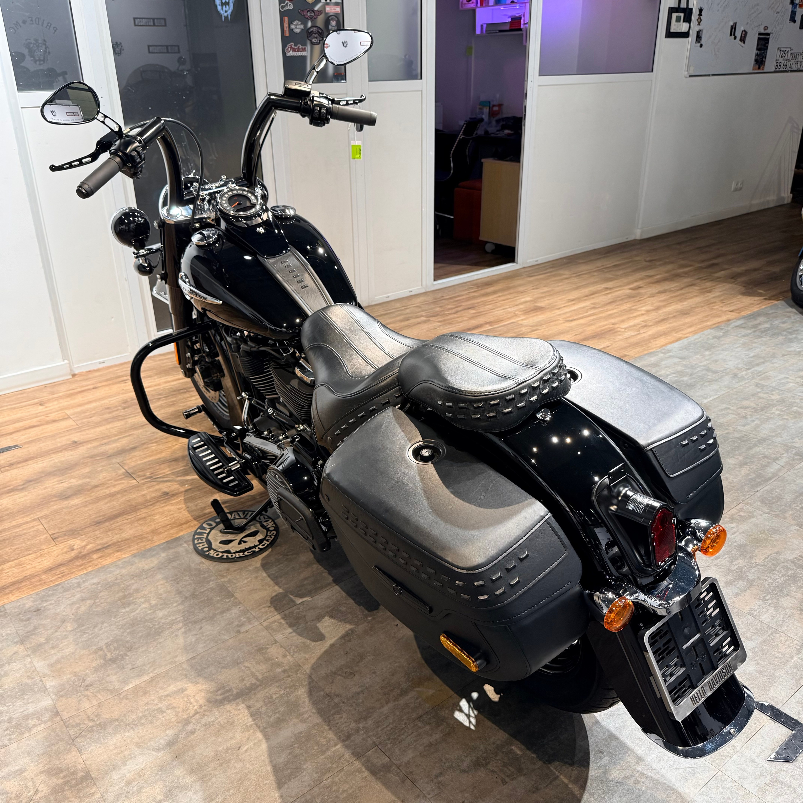 2018 Heritage 107 Black Bagger (VIN *5HD*4774). Hello Davidson, Москва. Только хорошие мотоциклы…