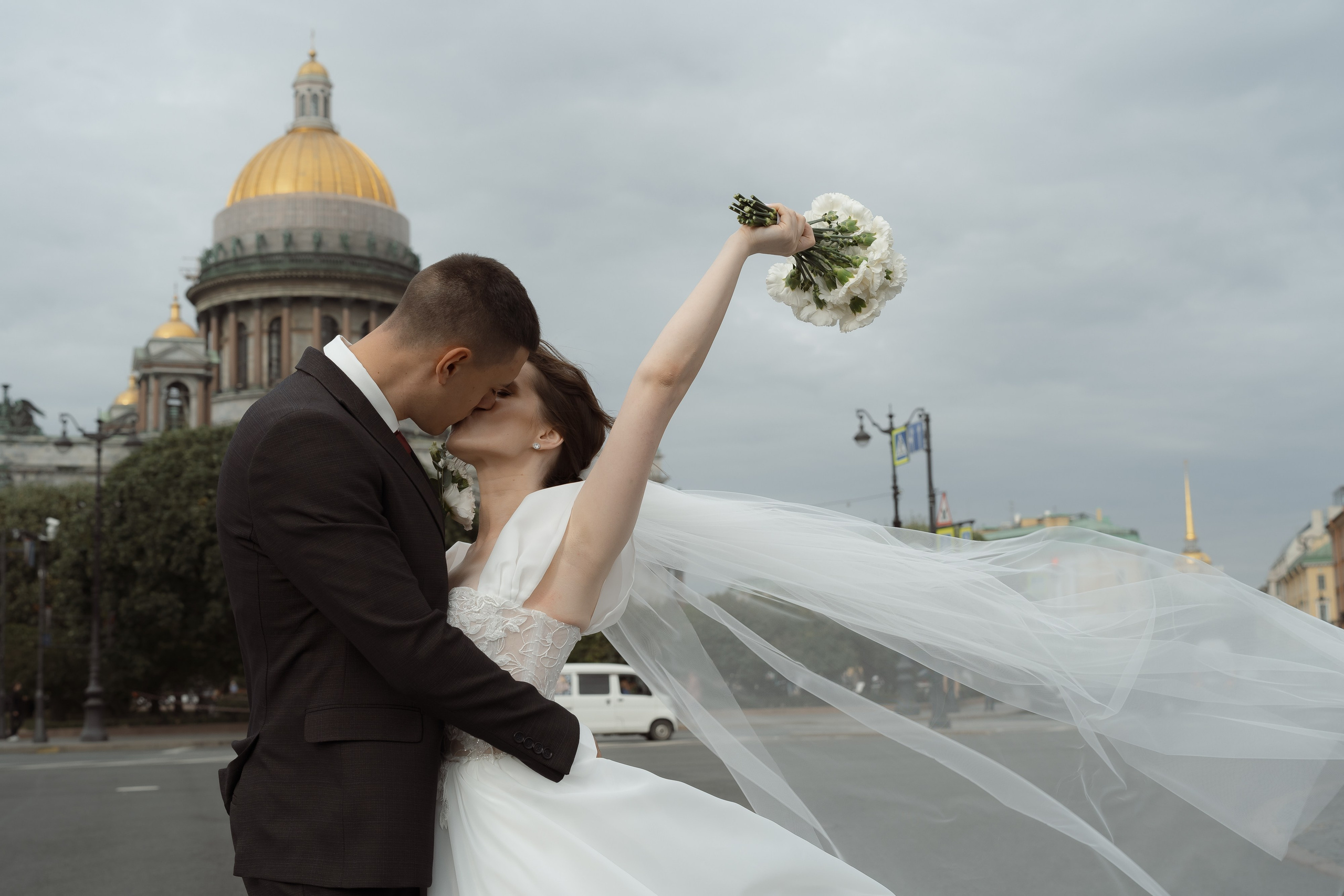 Свадьба Ирины и Дениса — Дом архитектора, Исаакий, Инженерный замок и банкет. Свадебный фотограф Дмитрий Родионов — Санкт-Петербург и Ленинградская область