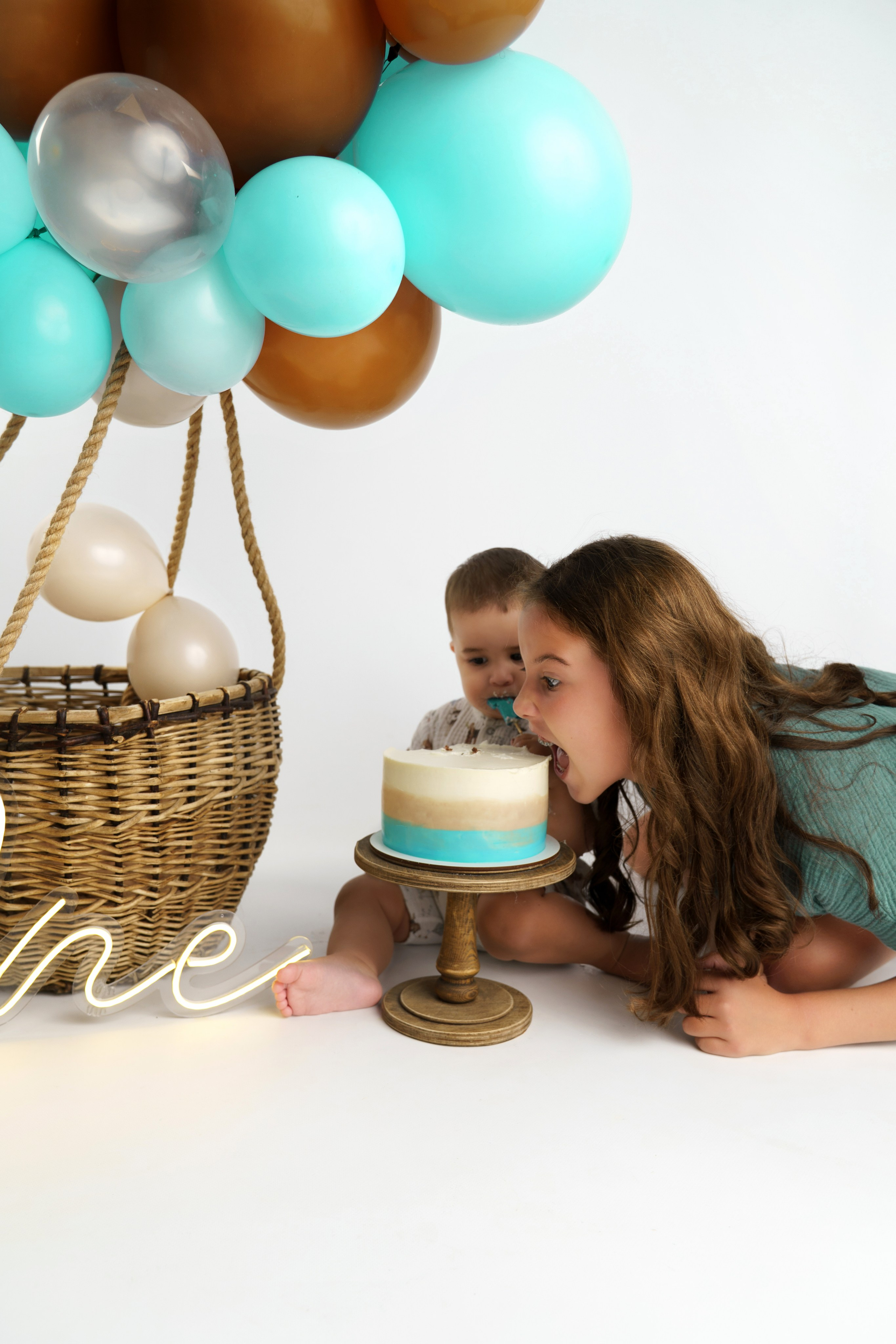 Фотосессия ГОДОВАСИЕ. Фотограф новорожденных, детей до года и беременных в Симферополе