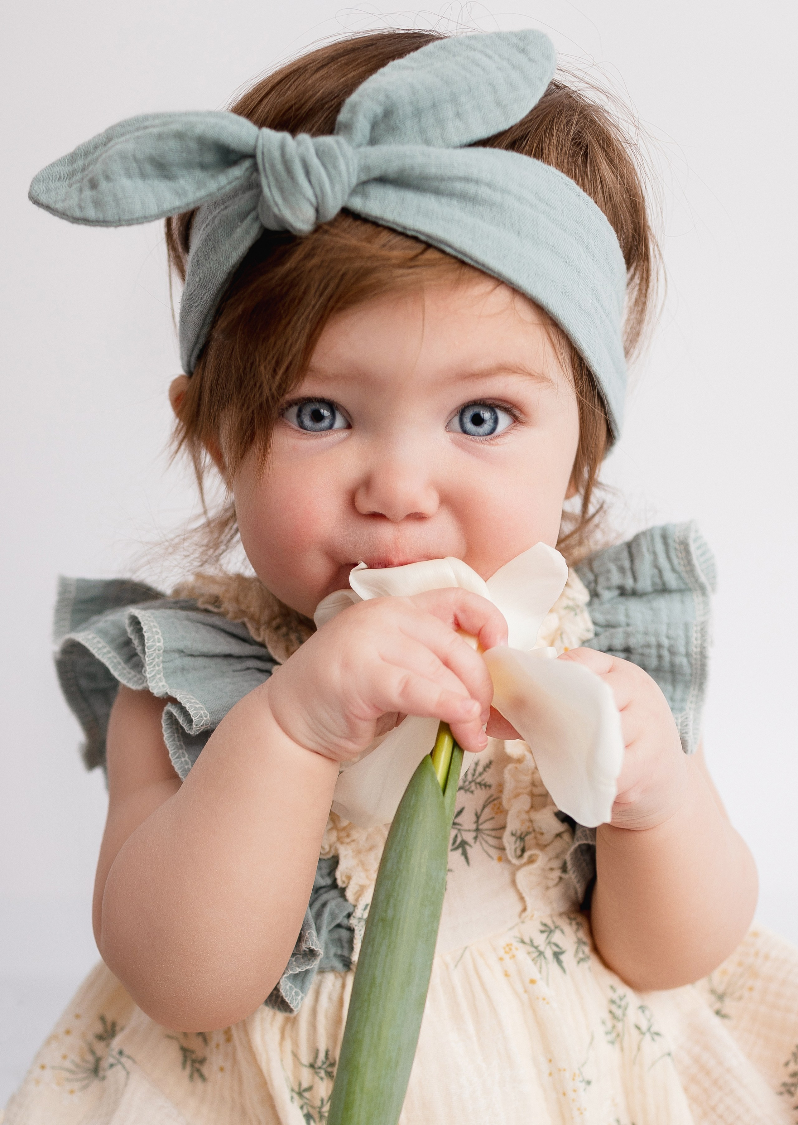 Фотосессия малышей до 1 года (3-6 мес, 6-9 мес, с 9-12 мес). Фотостудия для новорожденных и малышей в Твери — «На ручках»