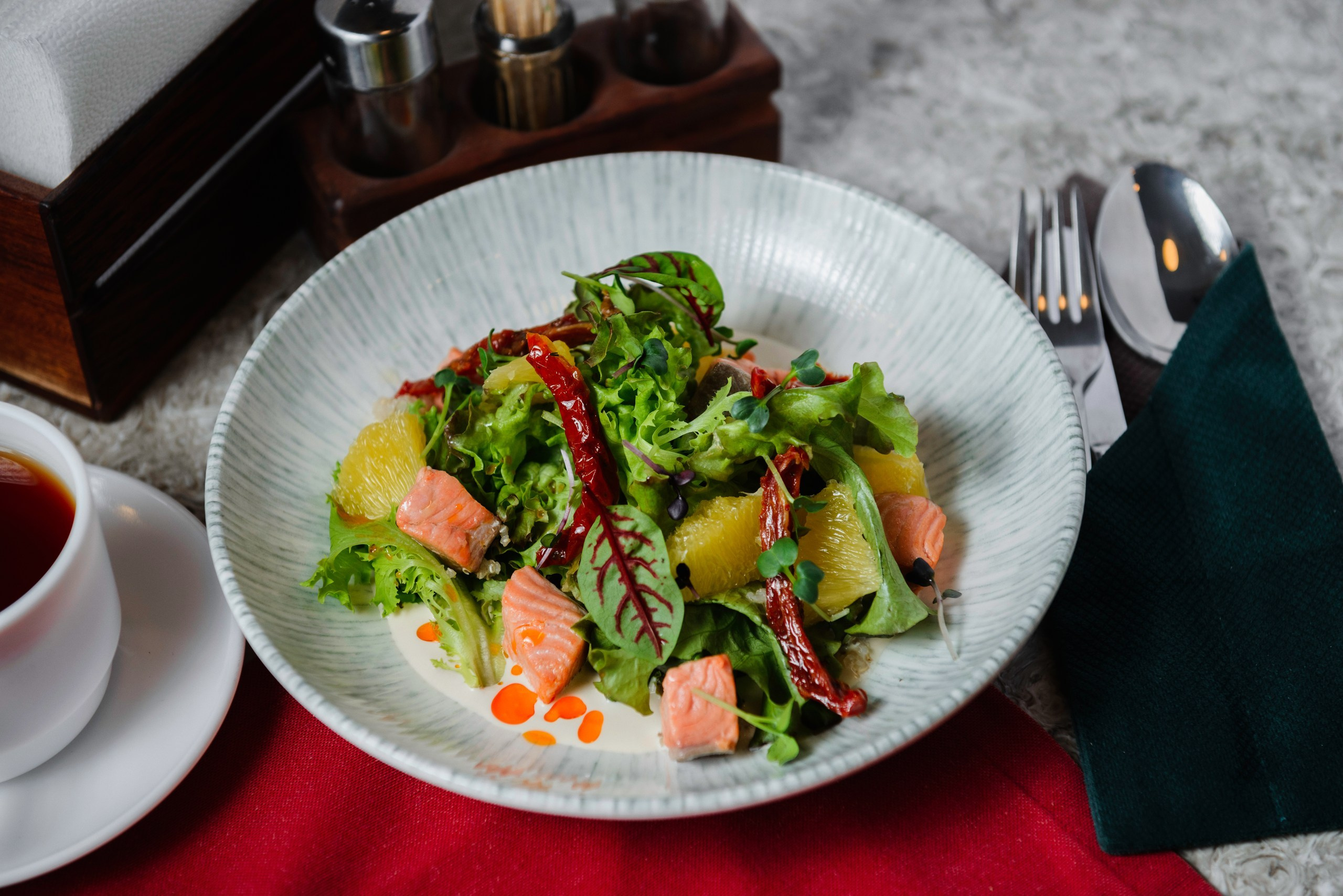 Фотосъемка еды в кафе в Петропавловске-Камчатском. Профессиональная фотография блюд для меню ресторанов и кафе. Яркие и аппетитные снимки еды на Камчатке.