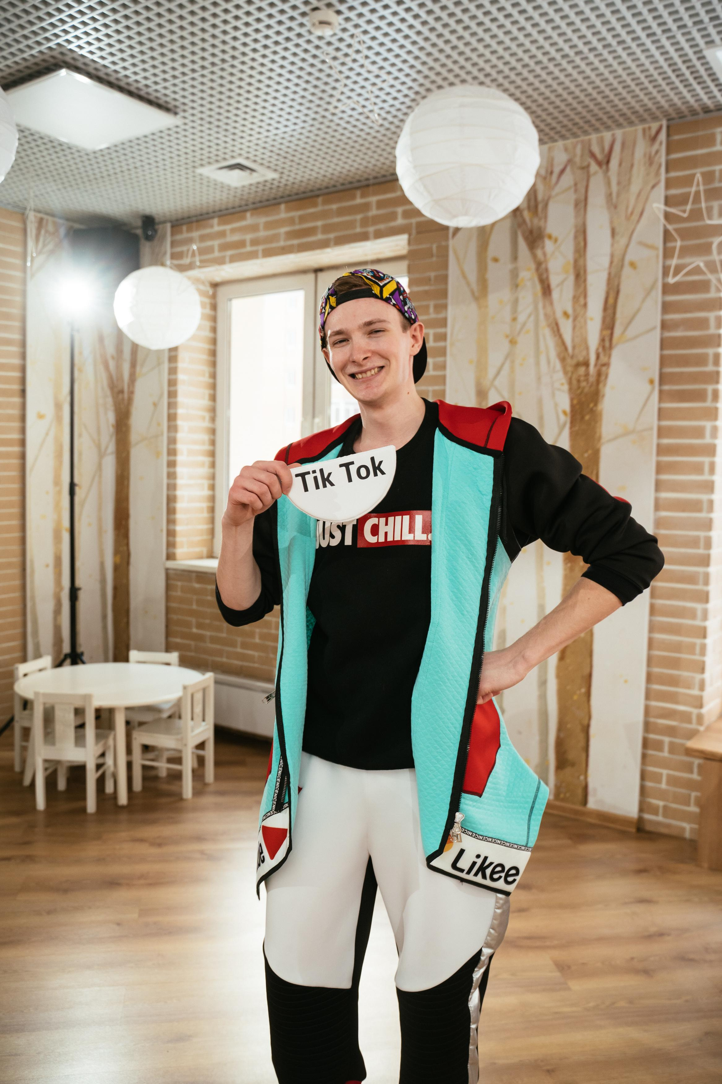 Тик-ток вечеринка для Варвары. Выпускные альбомы для детского сада и школы в Красноярске Мария Русяев