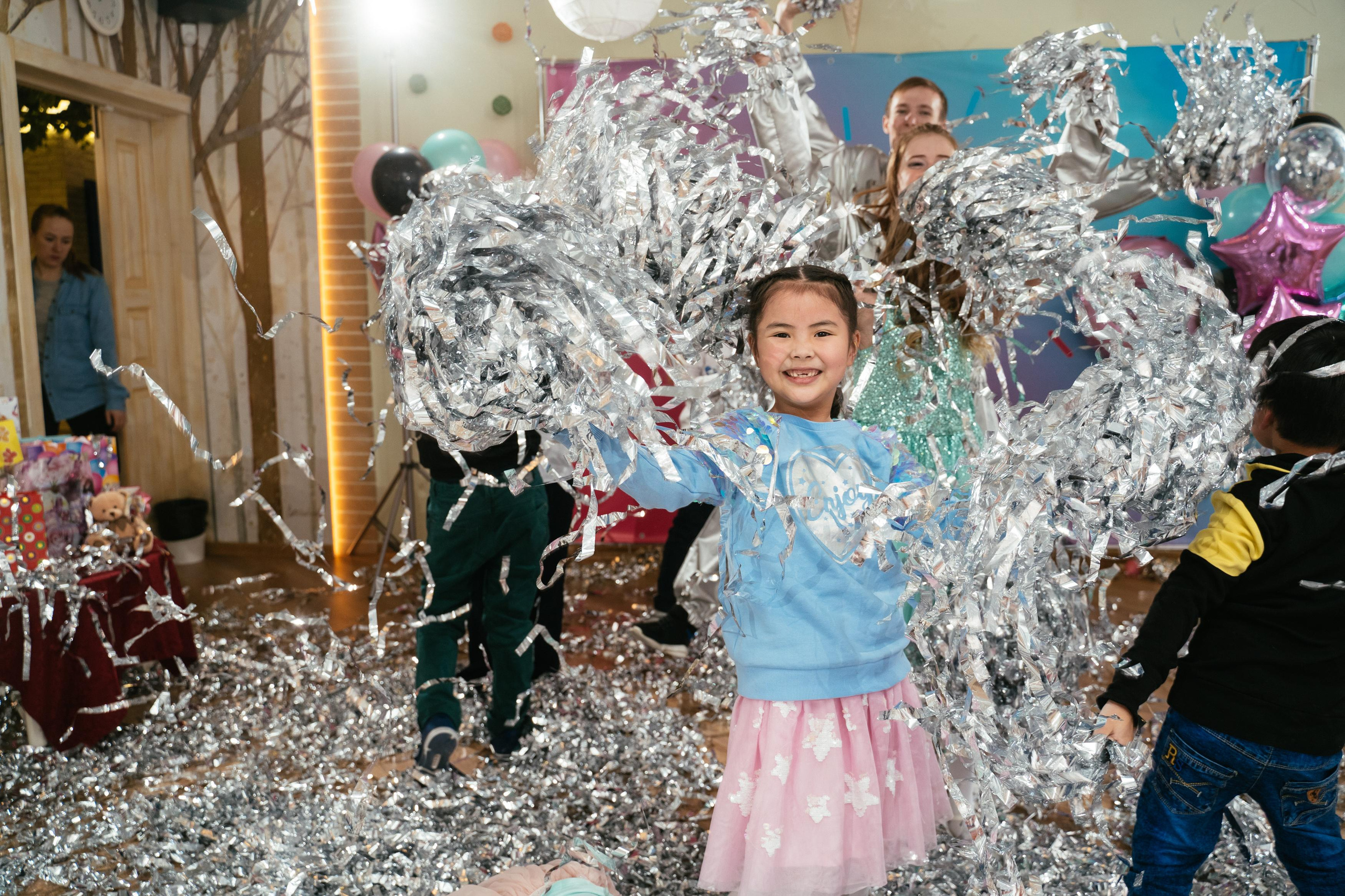 Тик-ток вечеринка для Варвары. Выпускные альбомы для детского сада и школы в Красноярске Мария Русяев